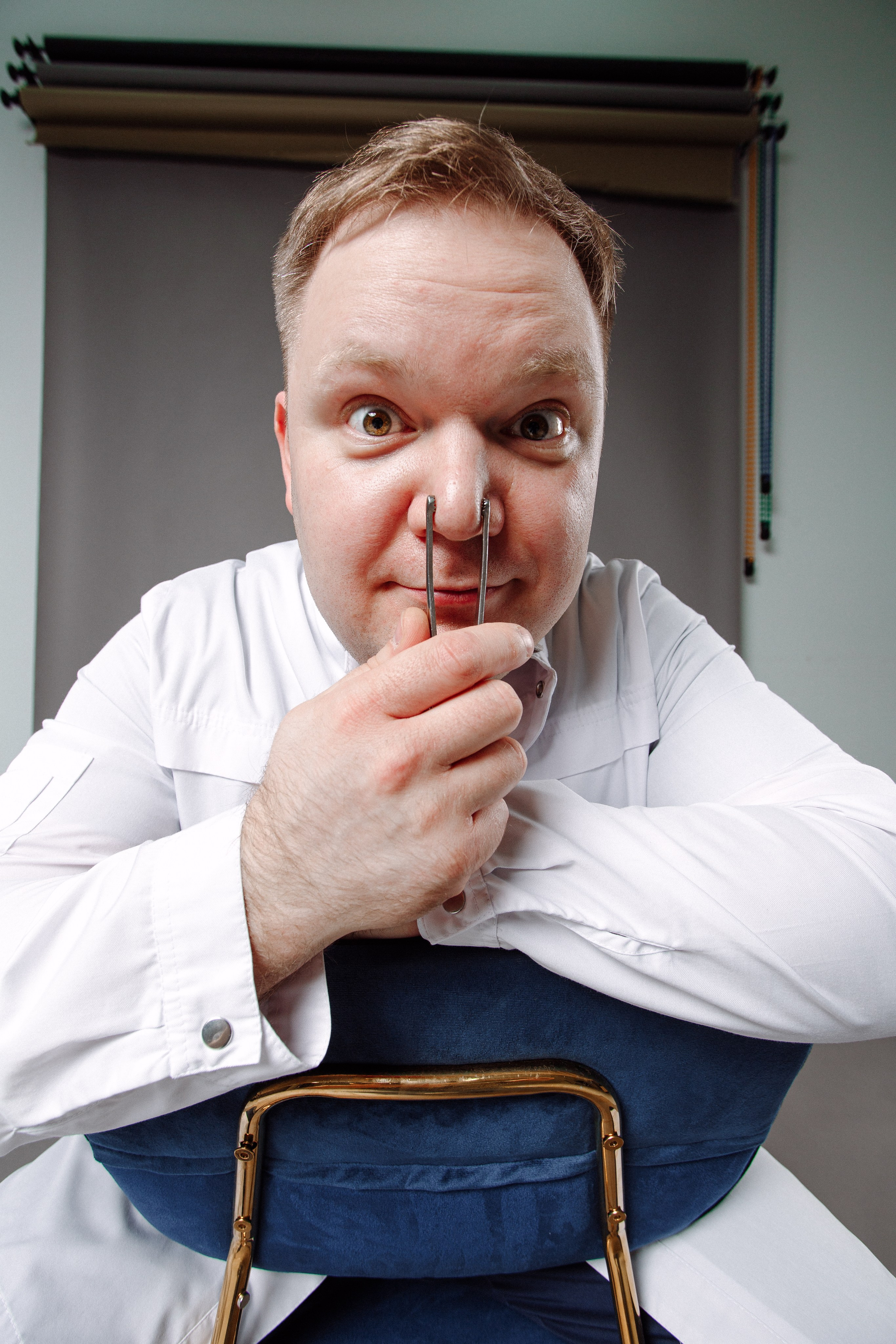 Съёмка врача в студии. Фотограф врача в Нижнем Новгороде и Нижегородской области.