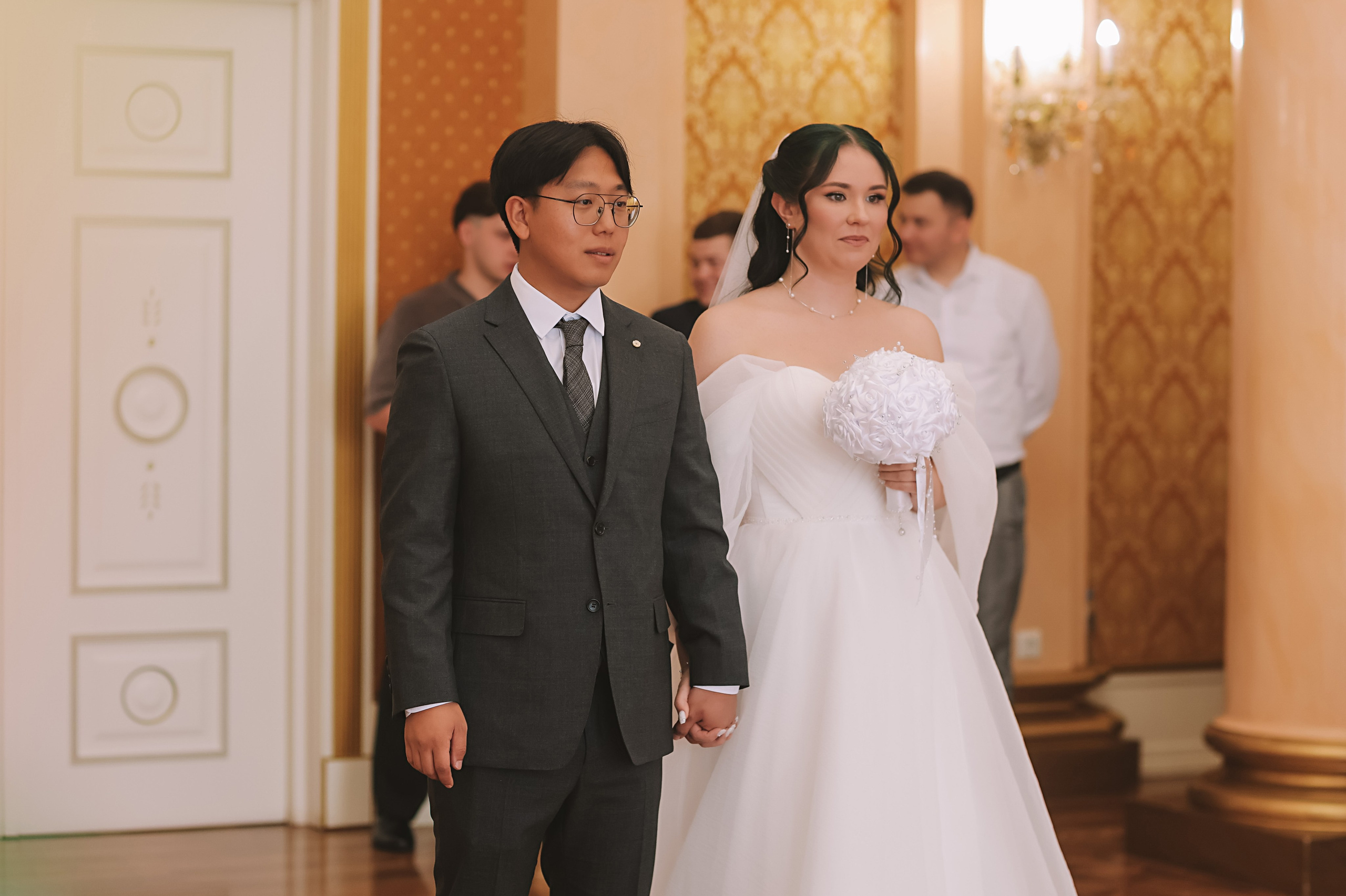 Айвазовский и парк дружбы народов. Семейный фотограф Тюмень, фотограф на роды Салмина Мария