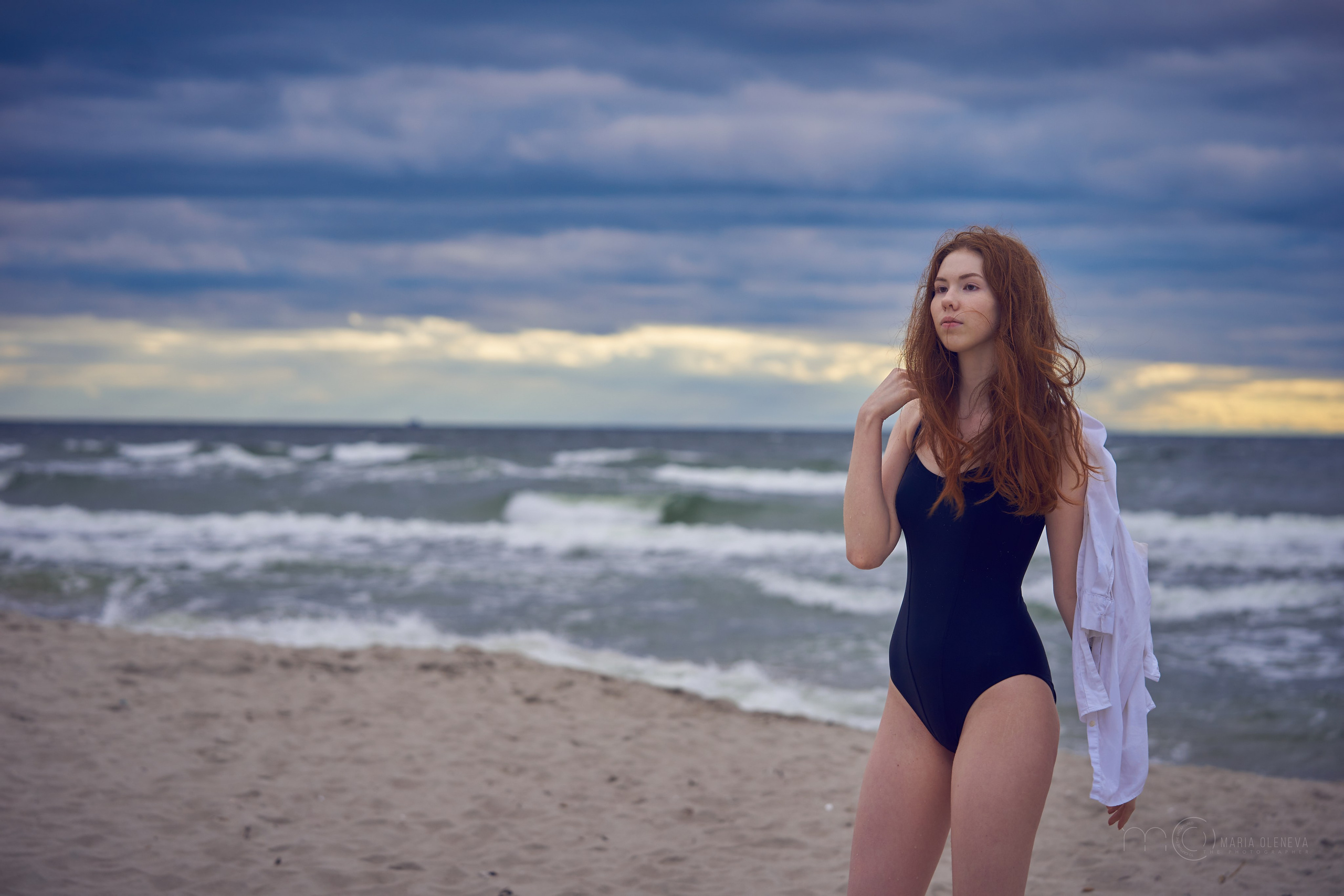 Полина и море. Фотограф Мария Оленева