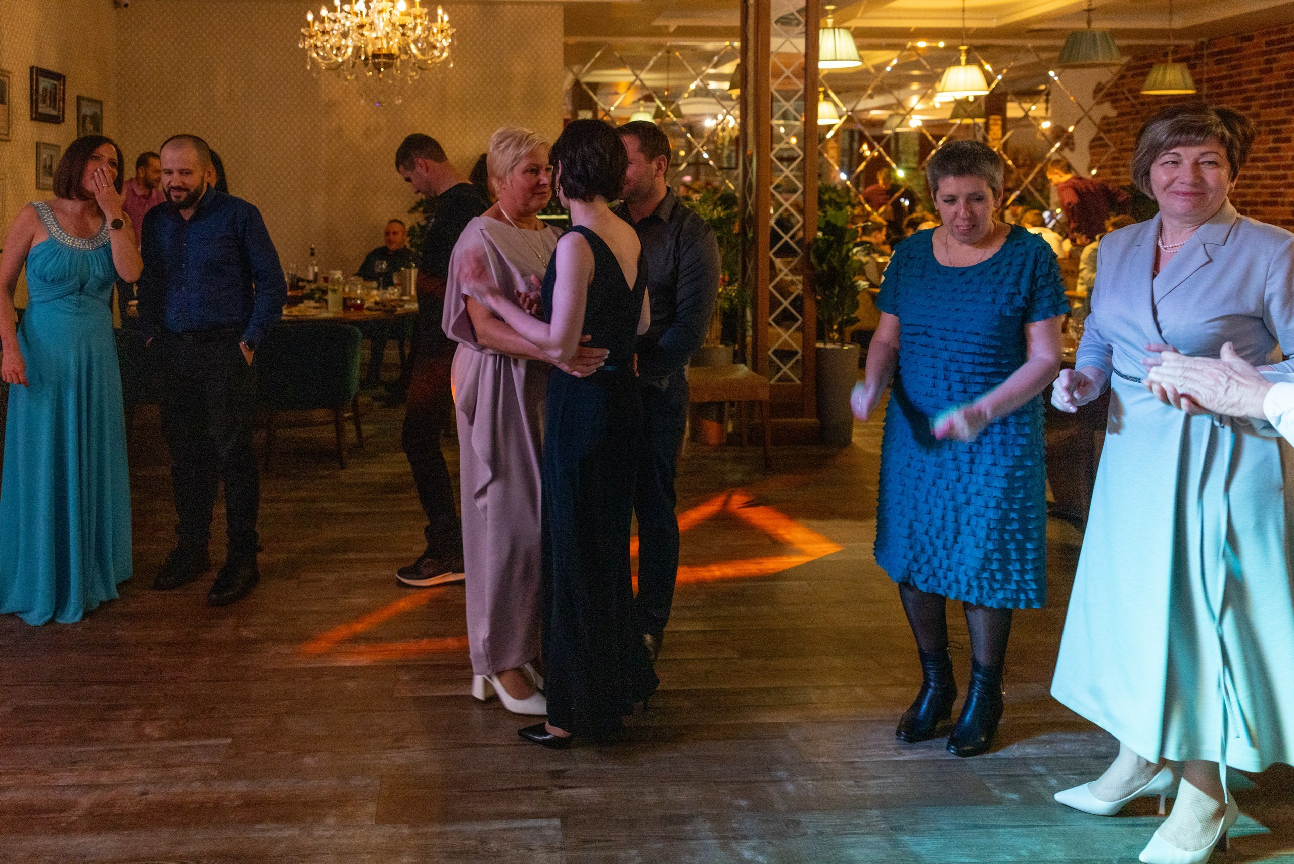 Юбилей в ресторане Тбилиси. Фотограф в Туле Крупский АнДРей. Фотостудия «КАДР71» в Туле