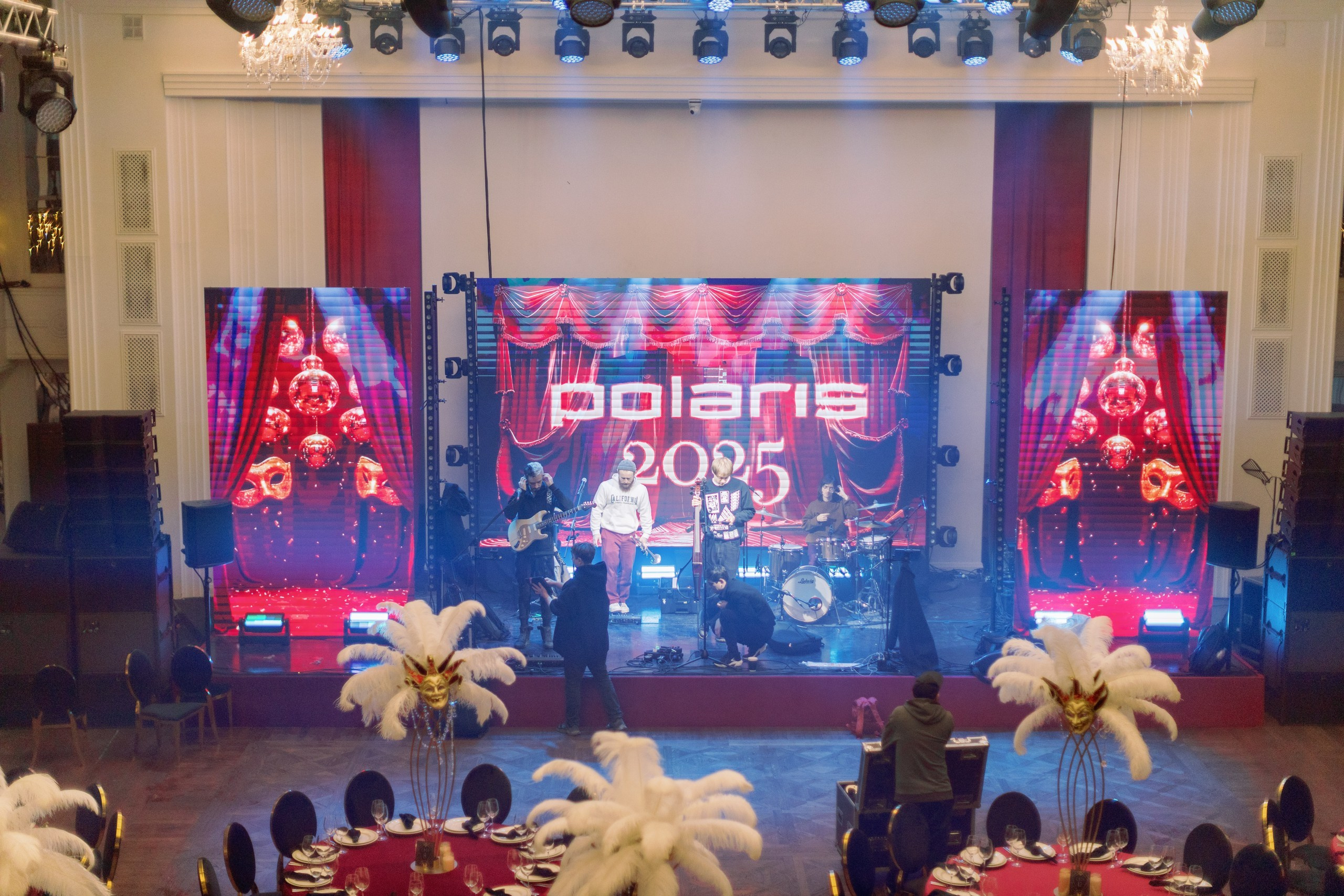 Новогодний корпоратив Polaris. Kirillova Studio — мастерская декора и событий Юли Кирилловой