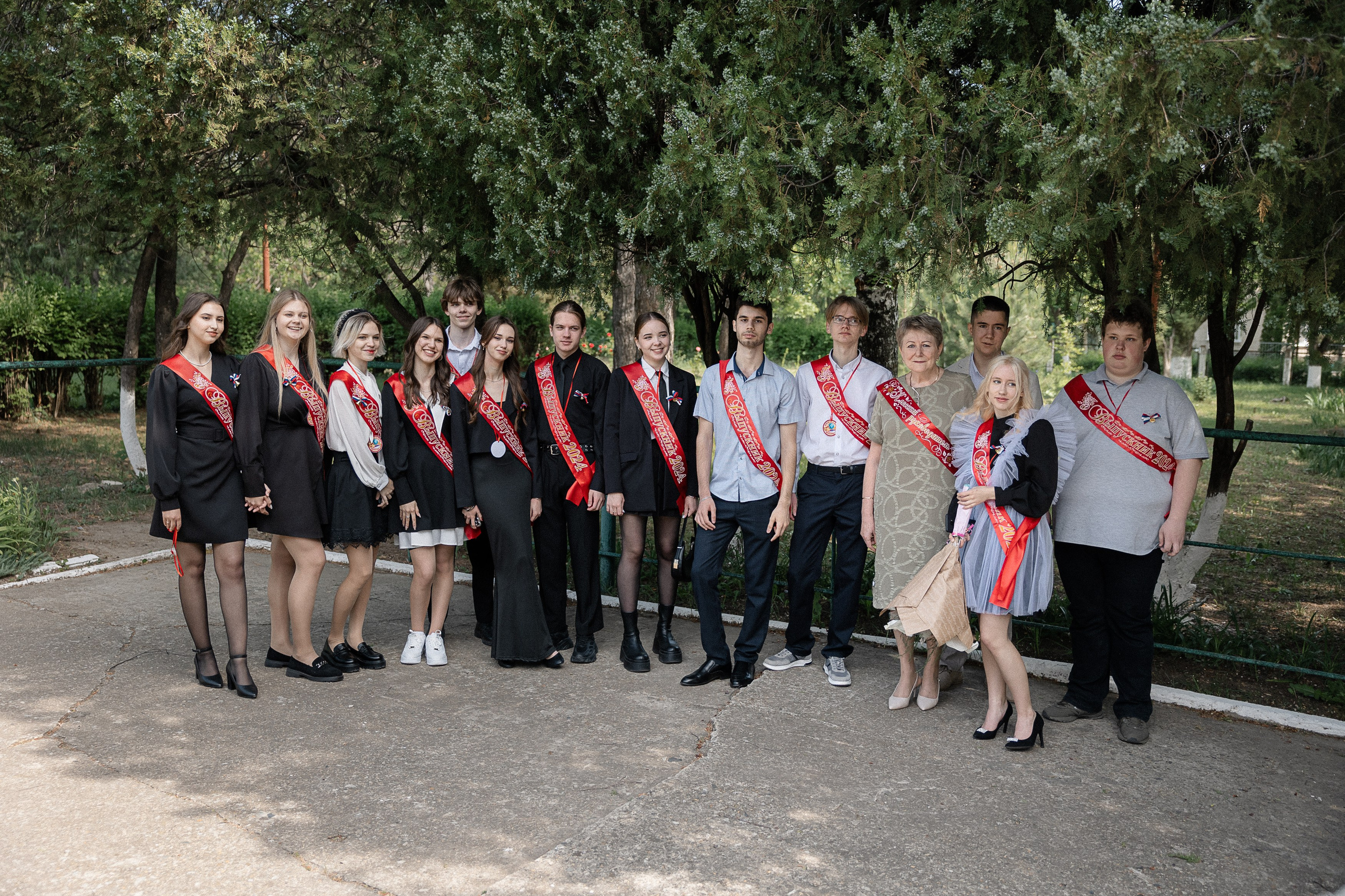 Последний звонок — линейка. Свадебный фотограф Роман Еремеев