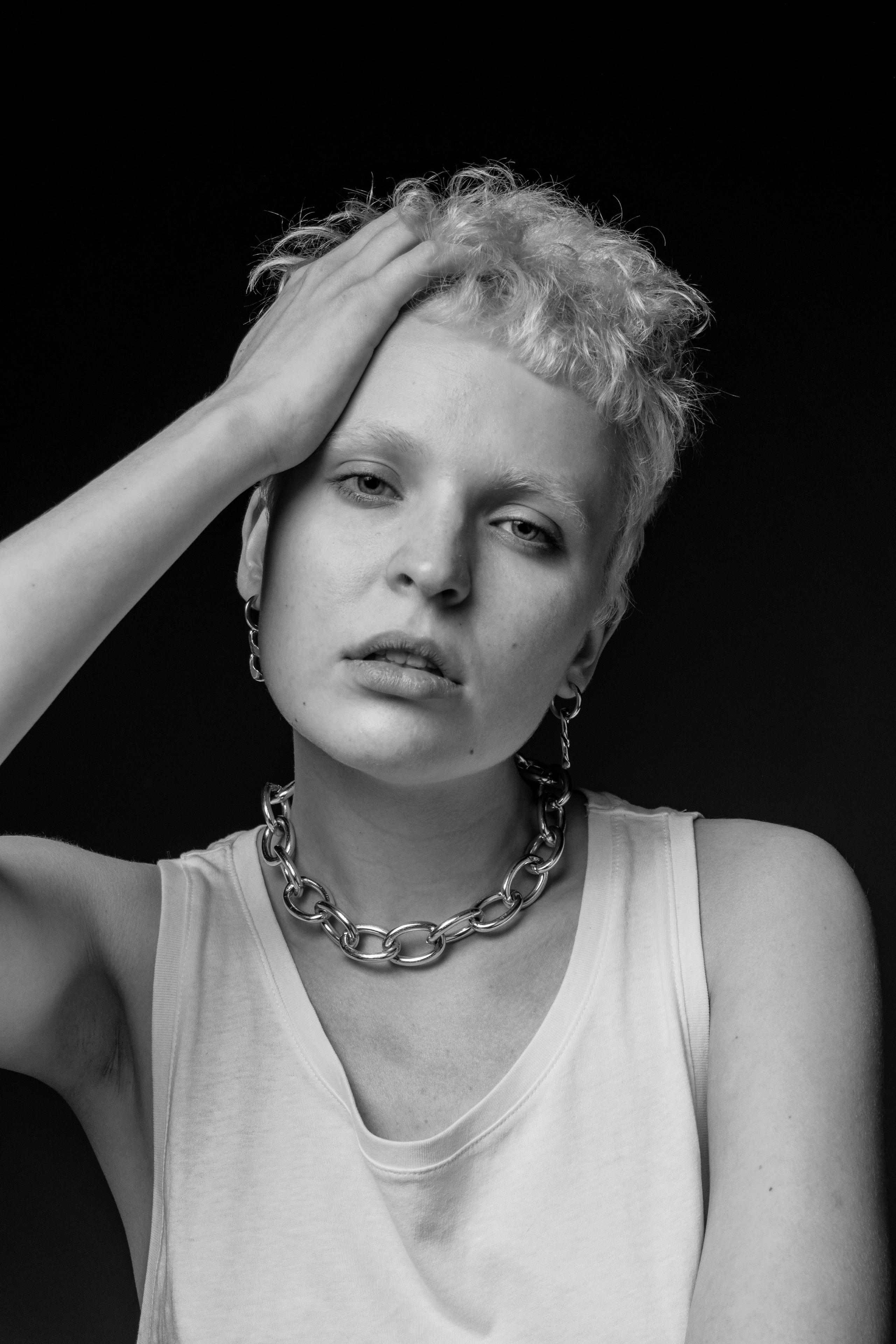 Эмоциональный портрет в Краснодаре. AI Фотограф Краснодар: мужские и женские фотосессии, стилизация съемки. Нейро-фотосессии онлайн