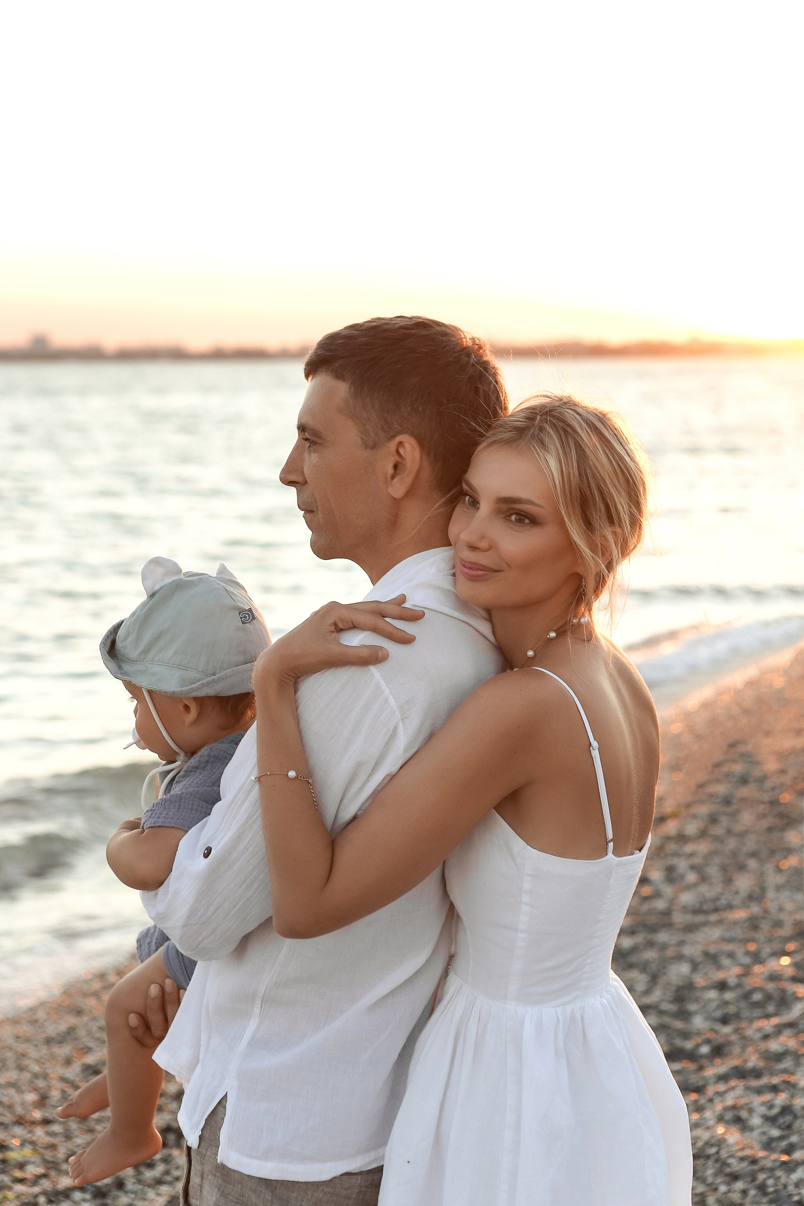 Семейная фотосессия у моря Евпатория. Фотограф в Краснодаре и в Евпатории Дарья Белоущенко