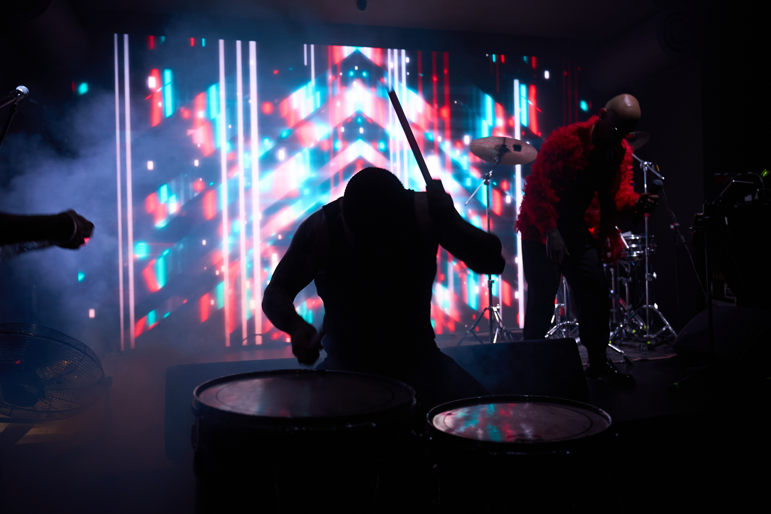 Съемка выступления артистов в Москве. Репортажный фотограф в Москве Вадим Галанин