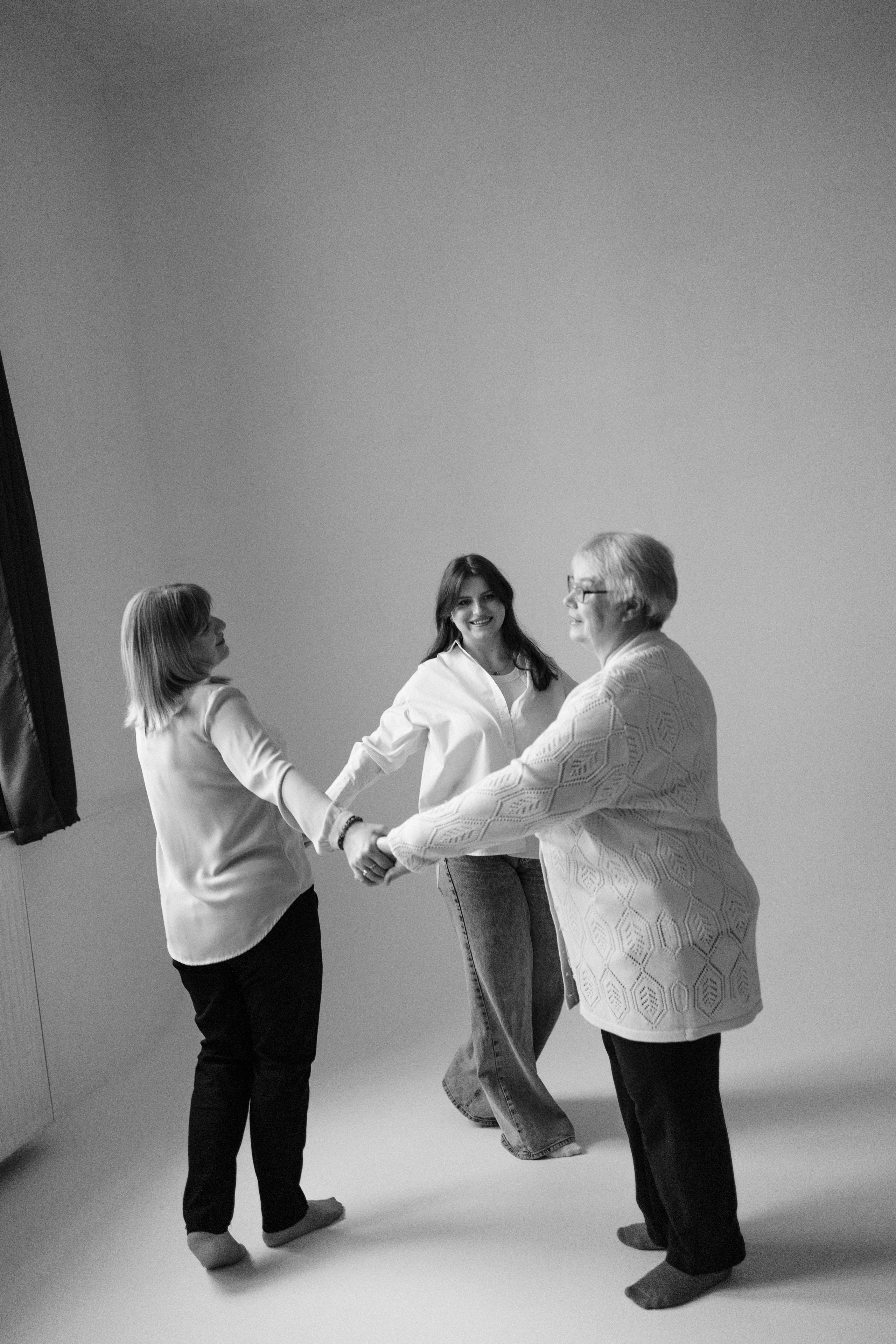 Три поколения / ID Studio. Фотограф в Выборге и Санкт-Петербурге Маша Гуляева