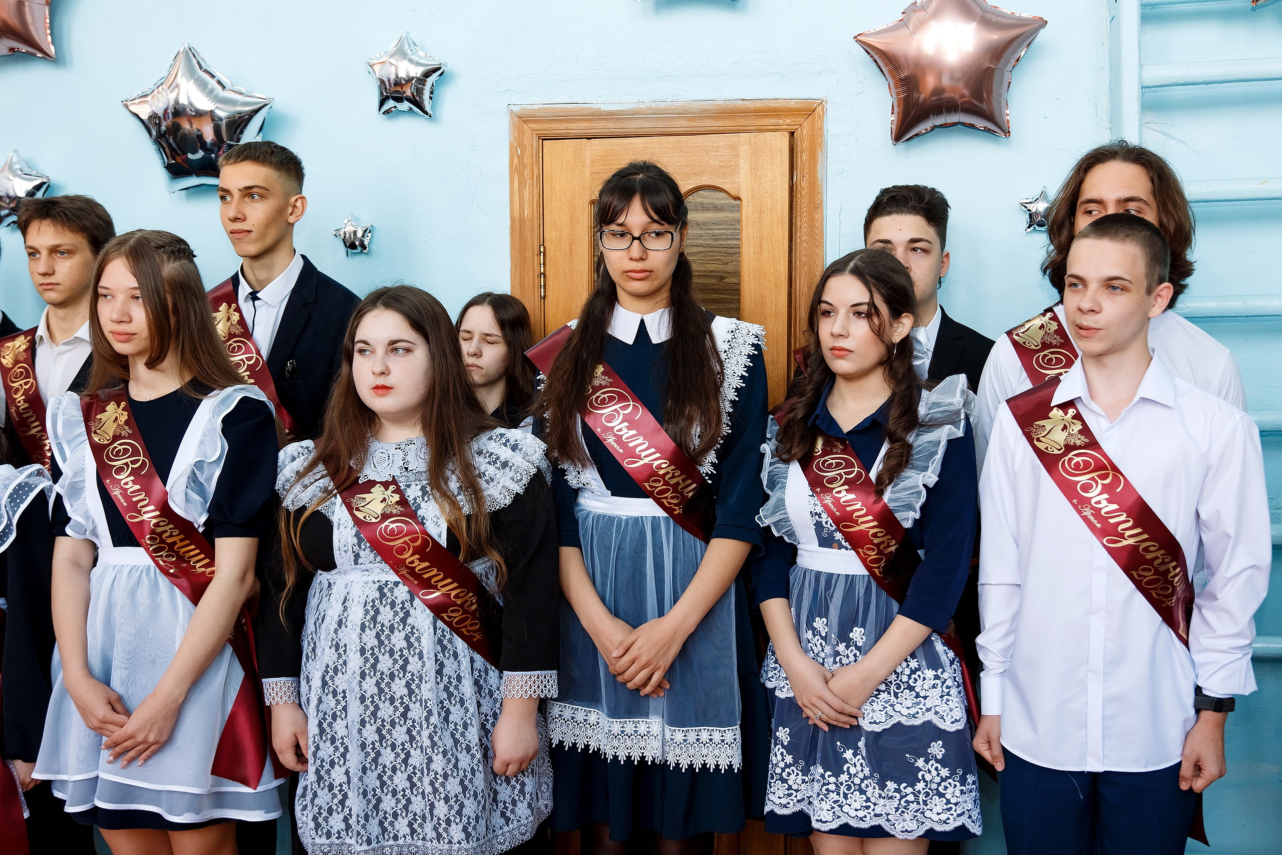 11 класс Последний звонок. Фотограф Любовь Корниенко, Примоский край