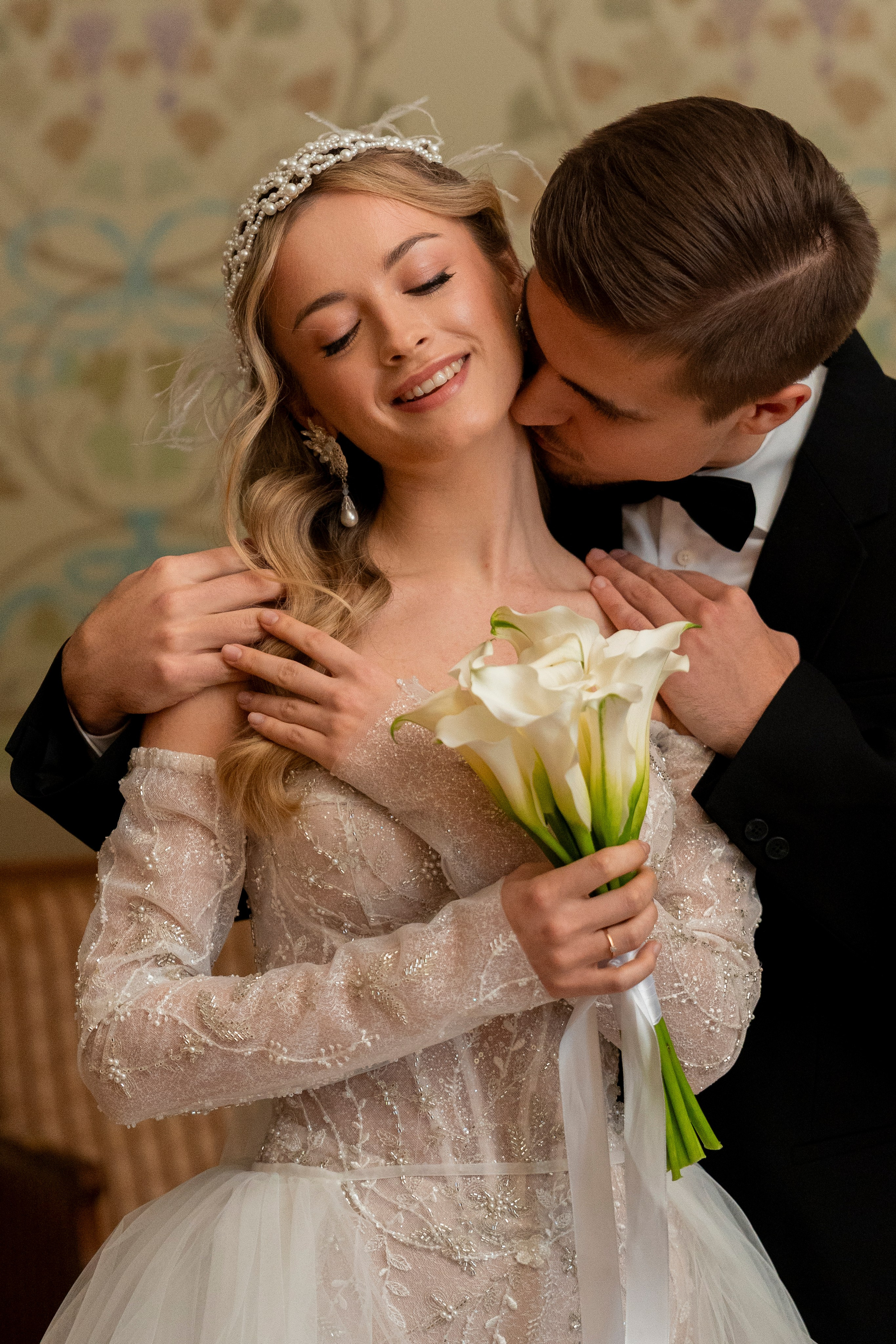 Свадебная фотосессия в отеле Метрополь. Свадебный фотограф в Москве Анна Полушина