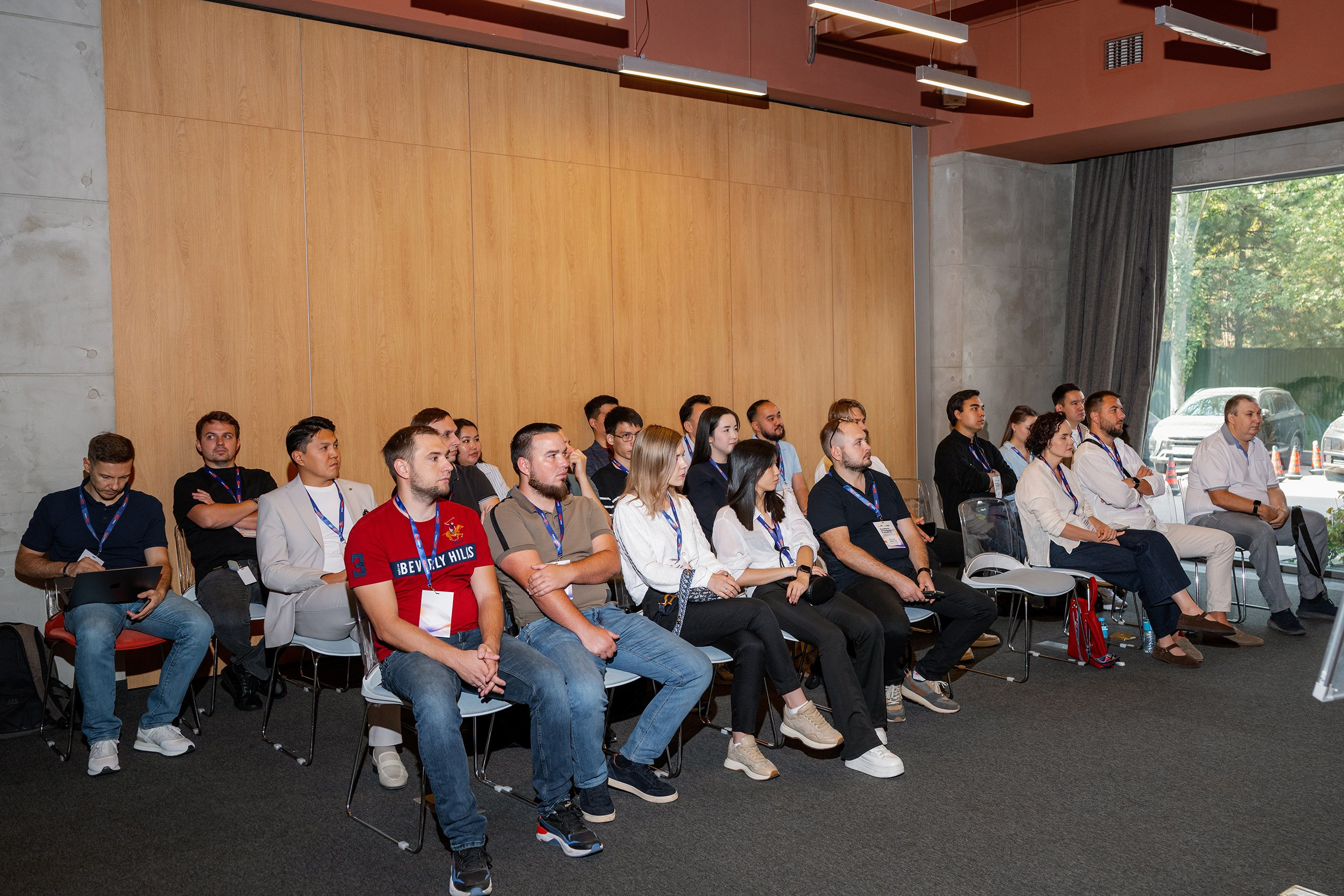 Конференция/Игра в тенис — BakoTech&Cloudfire. Фотограф в Алматы — Алексей Коньков | Репортаж, свадьбы, портреты