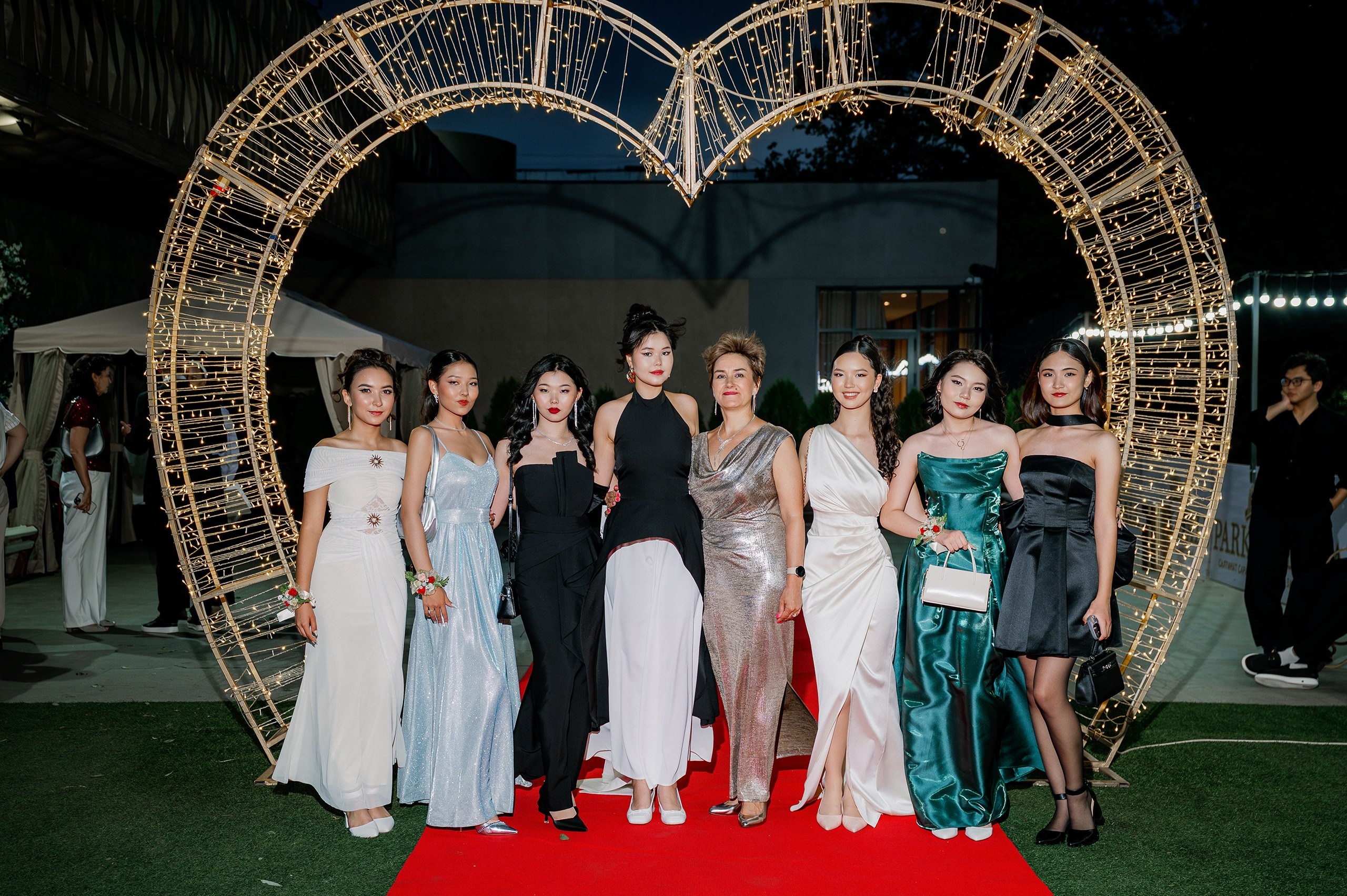 Выпускной — 11А, 2025. Фотограф в Алматы — Алексей Коньков | Репортаж, свадьбы, портреты