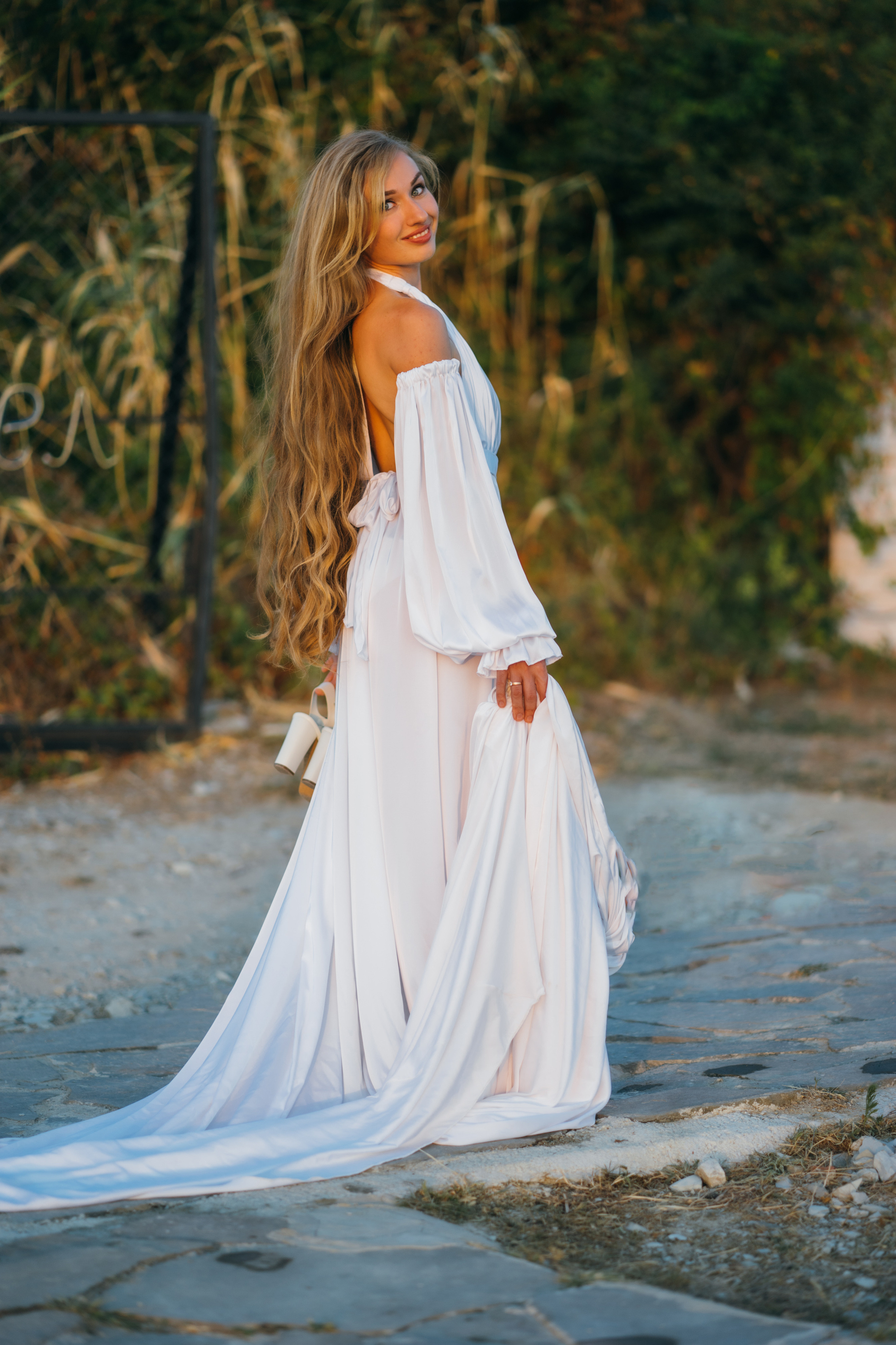 Фотосессия у моря в глэмпинге Скала