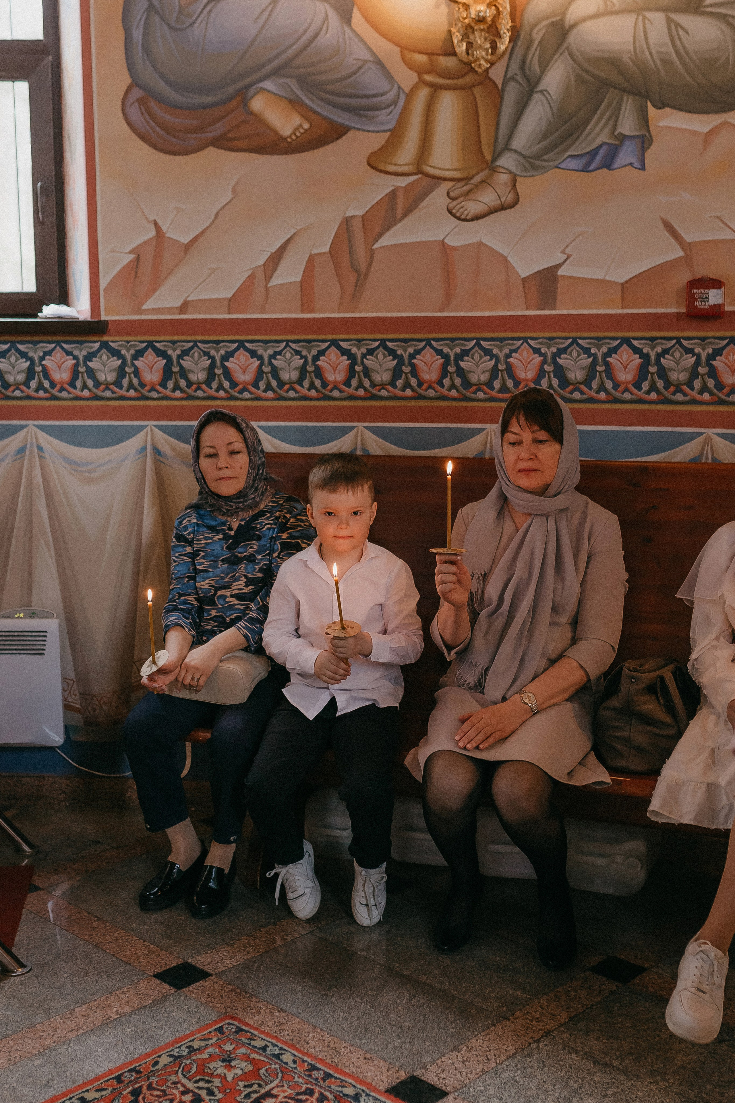 Крещение Артёма и Валерии. Храм Георгия Победоносца. Семейный фотограф в Сургуте
