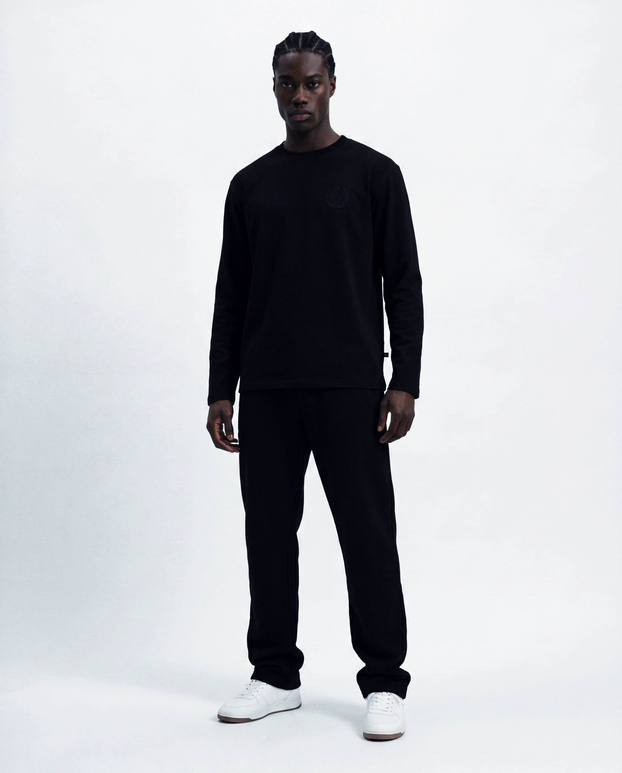 Clothing brands / бренды одежды. AI — креатор