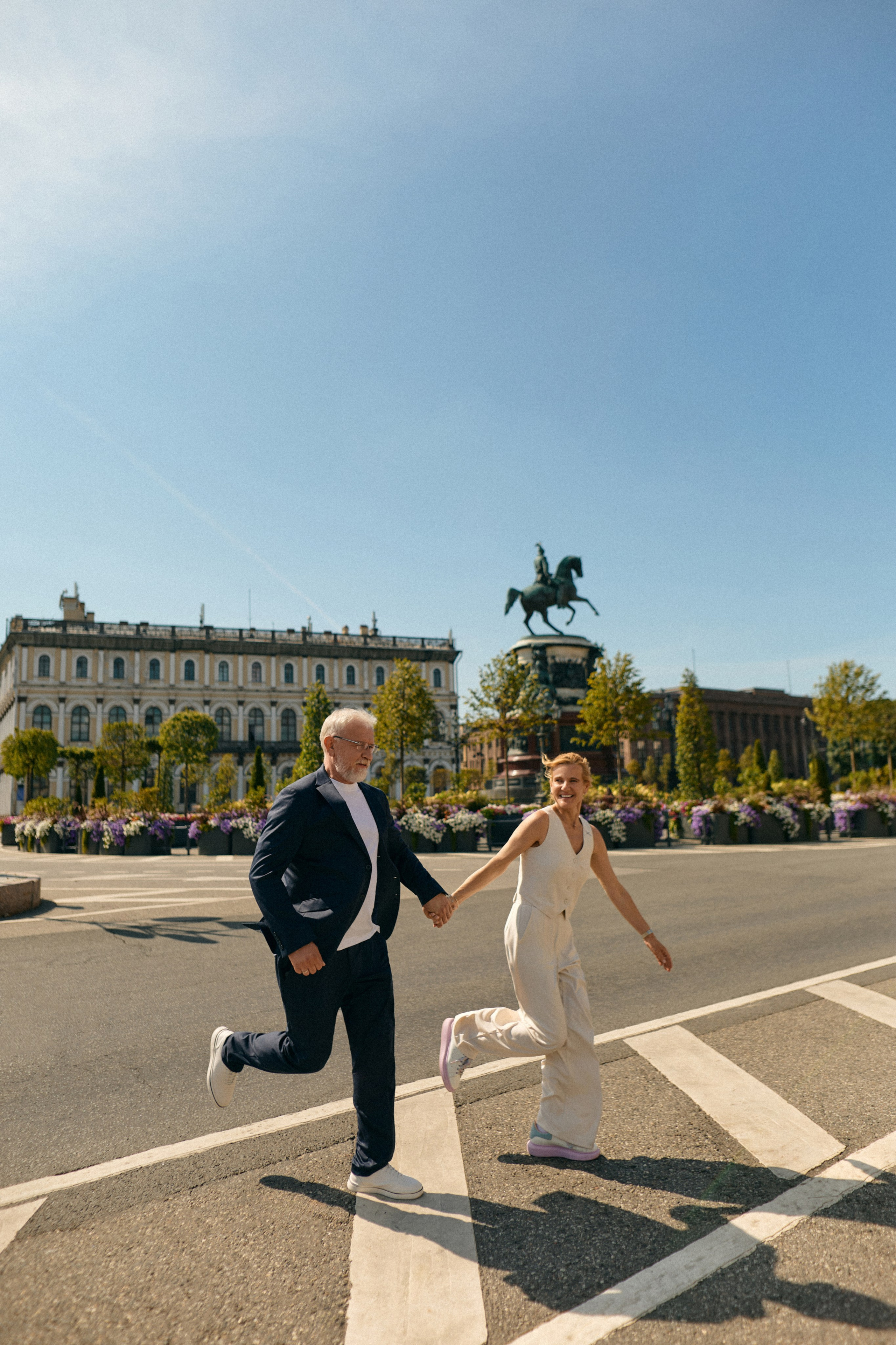 Иван & Кира. Сестры Карабаза. Фотографы и ретушеры в Москве и Санкт-Петербурге