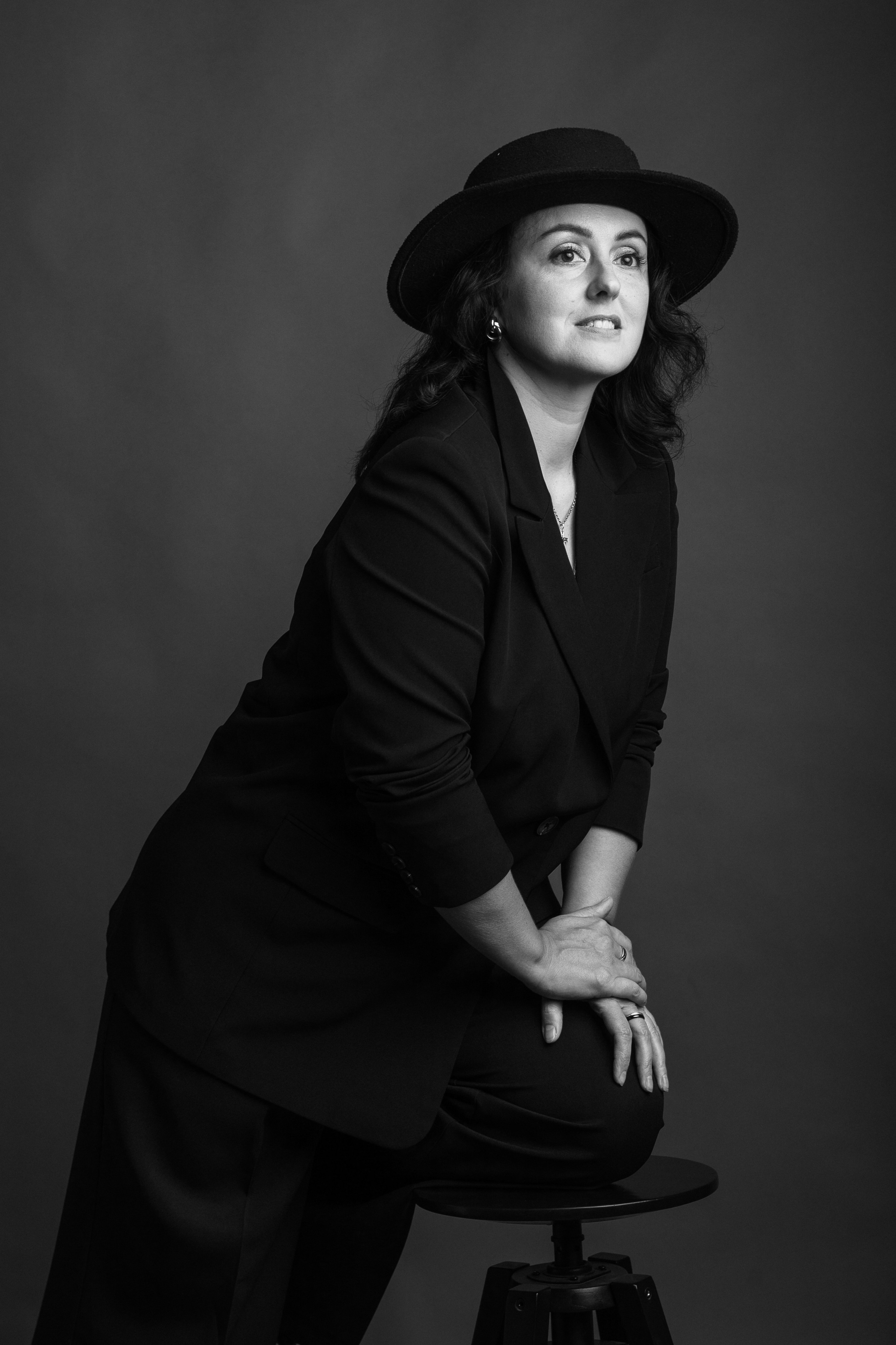 Женский портрет ч/б студия. Семейный и школьный фотограф Громова Ольга