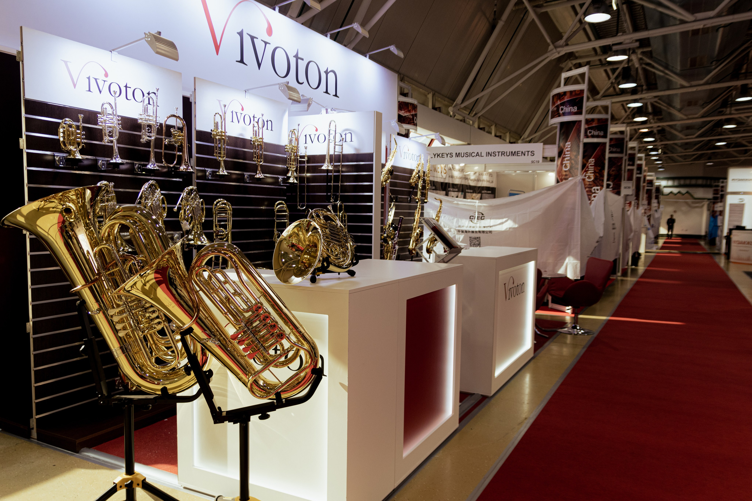 Бизнес и корпоративы. Свадебный и репортажный фотограф Максим Вакс. Съемка любых мероприятий в Екатеринбурге