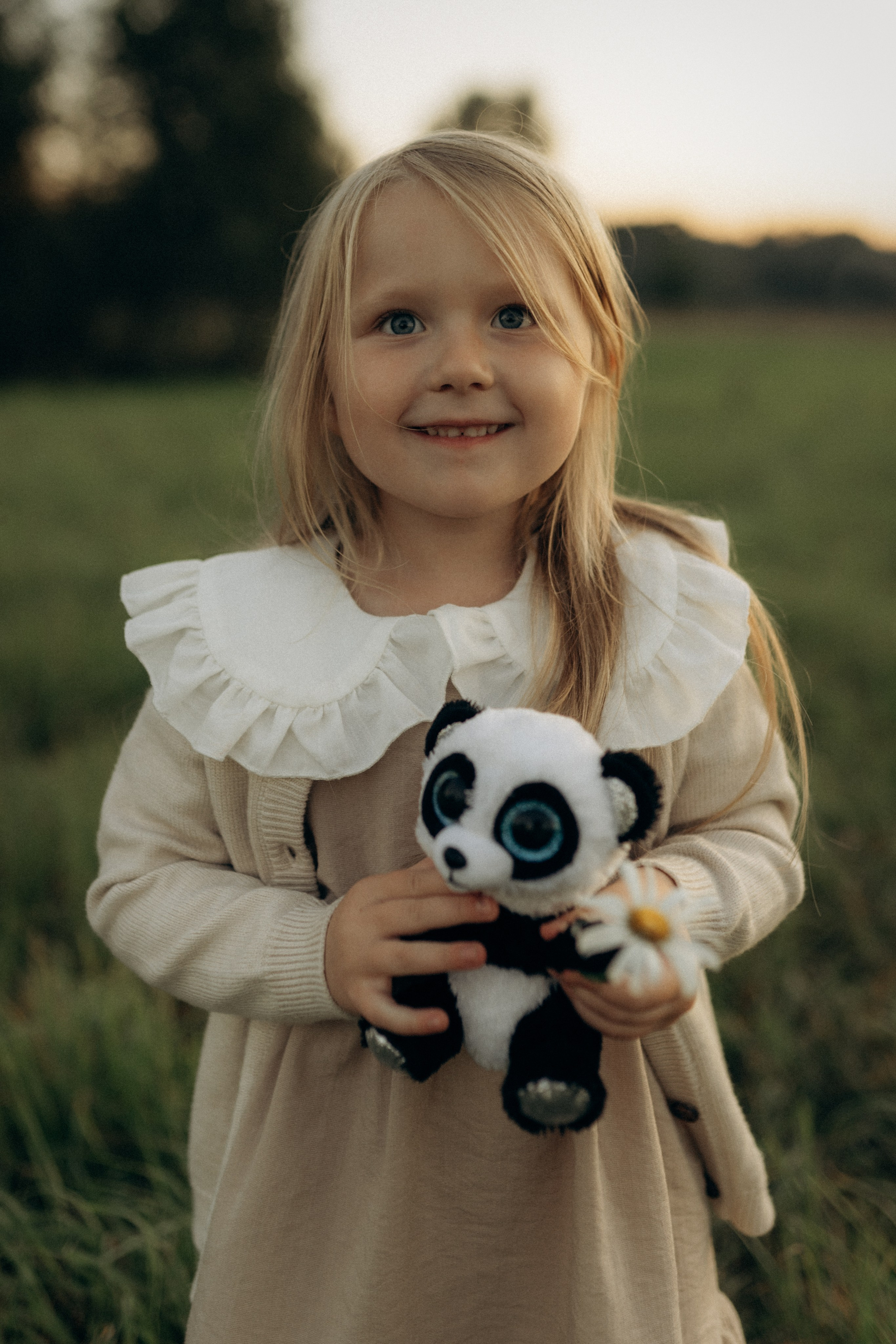 Летний вечер в поле. Семейный lifestyle фотограф в Москве Рената Рафикова