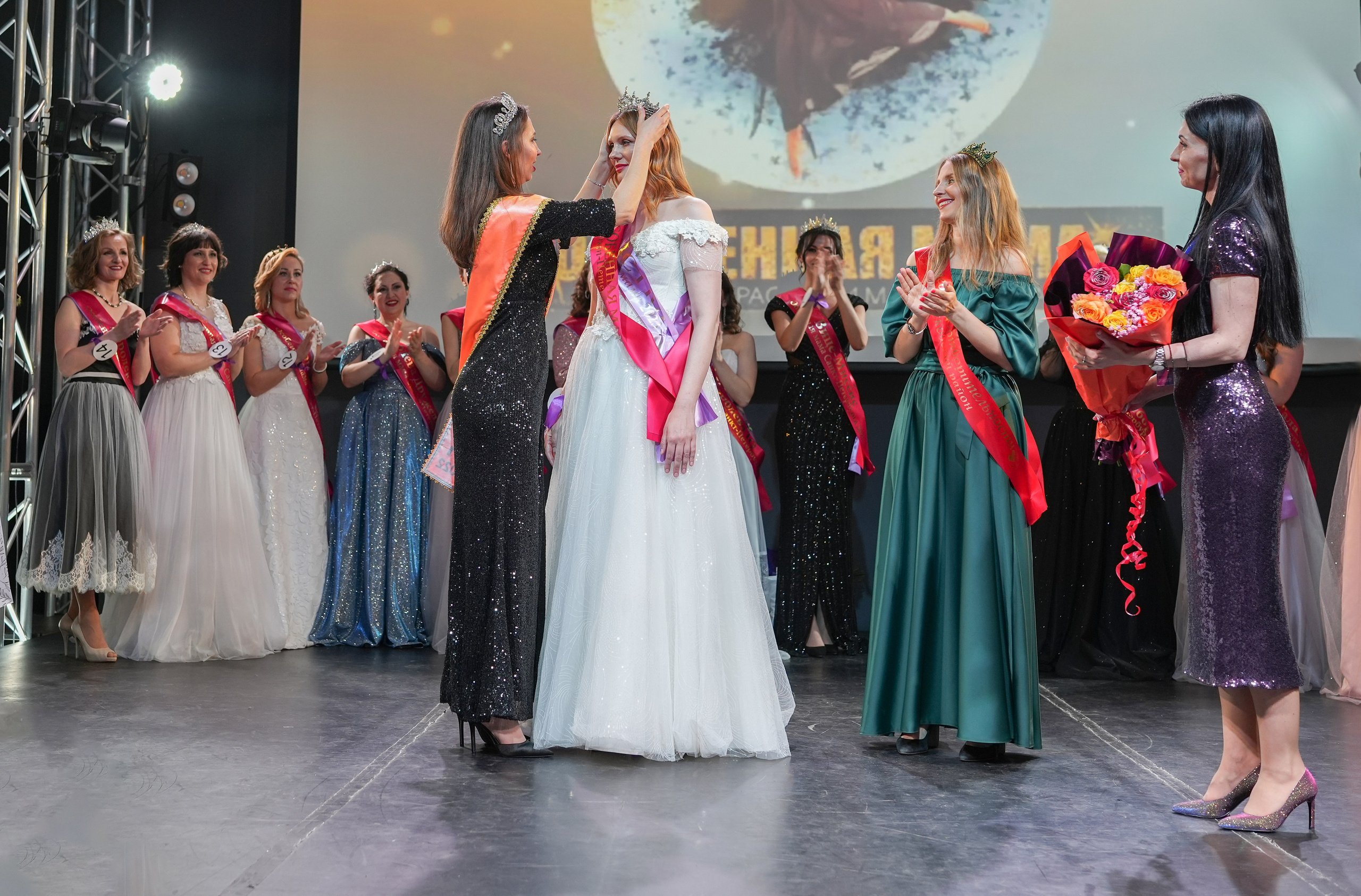 Конкурс Красоты и Материнства " Особенная Мама 2023». Детский и семейный фотограф в Сертолово Регина Хабибуллина