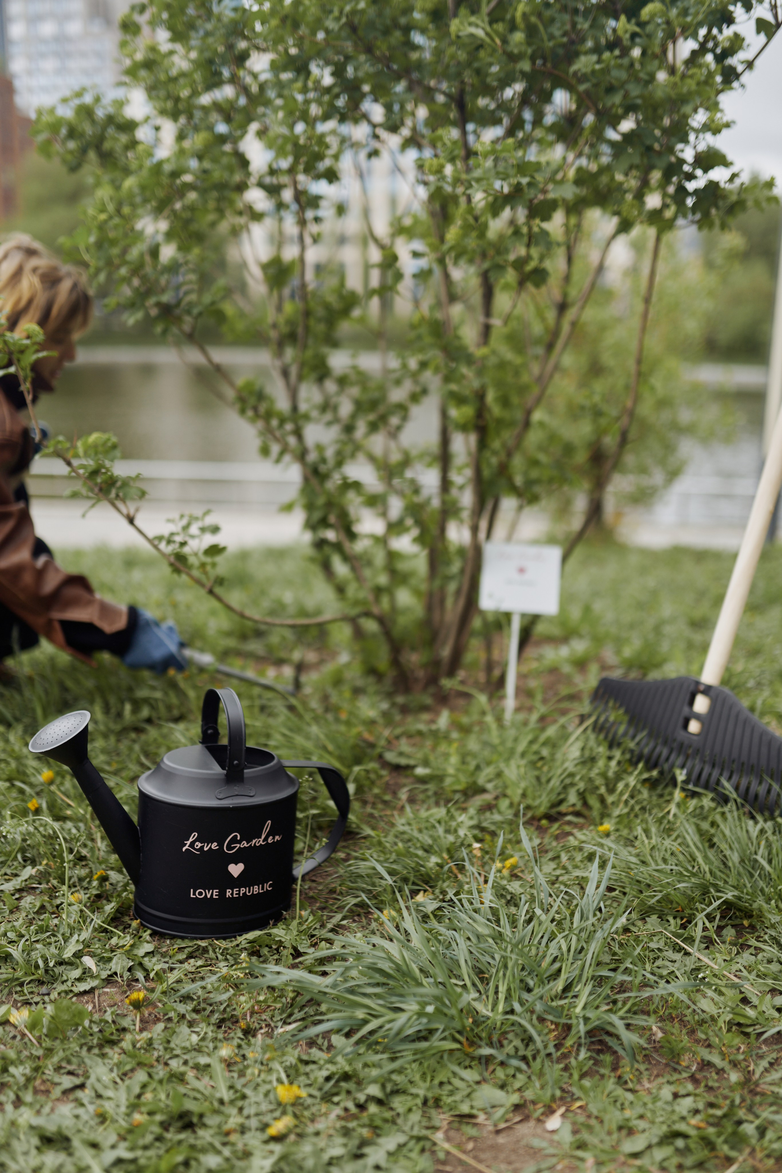 LOVE REPUBLIC — субботник. Евгений Бреча. Коммерческий и бэкстейдж фотограф в Москве