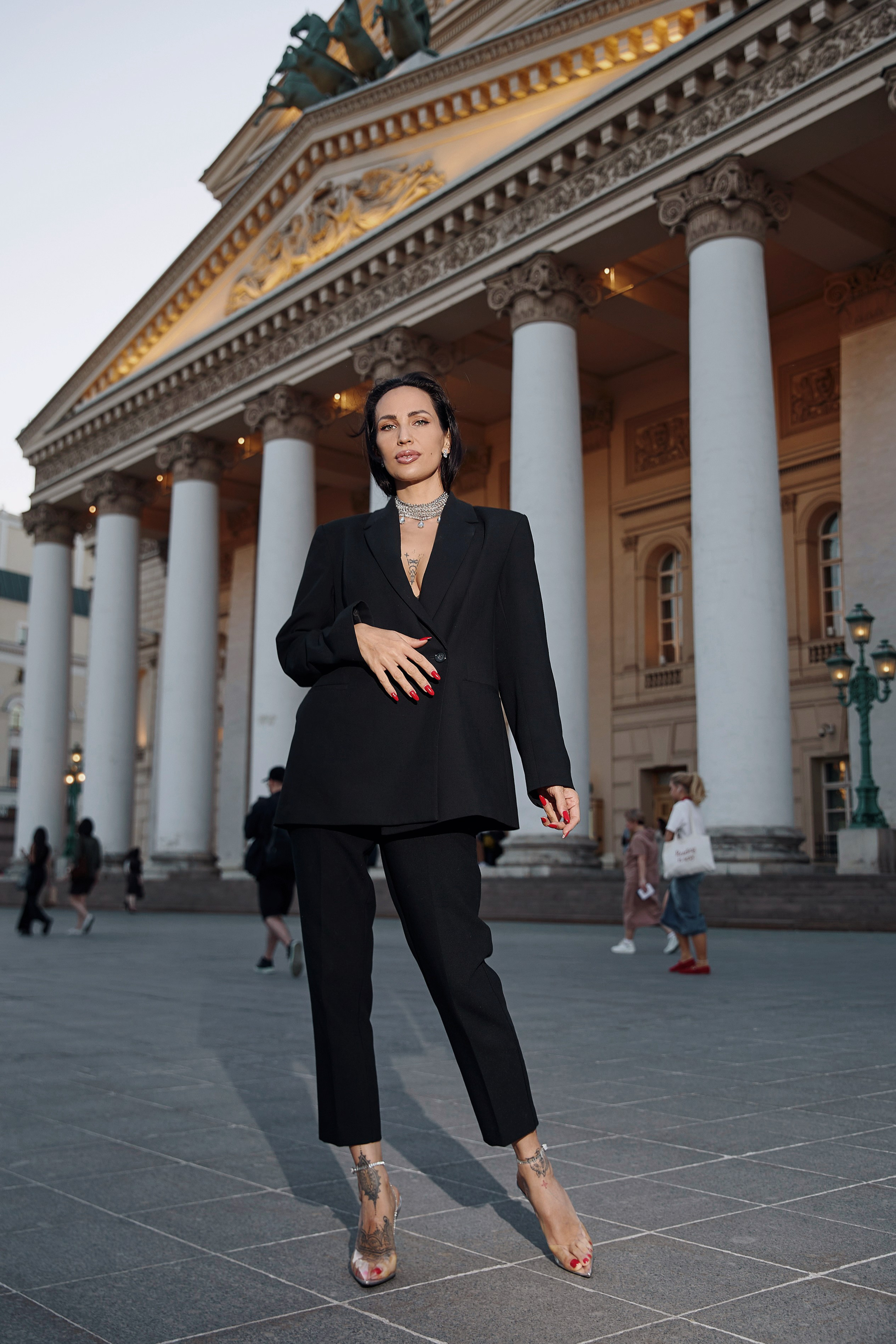 STREET. Фотограф Оля Мороз Москва портретный фотограф нейрофотосессия