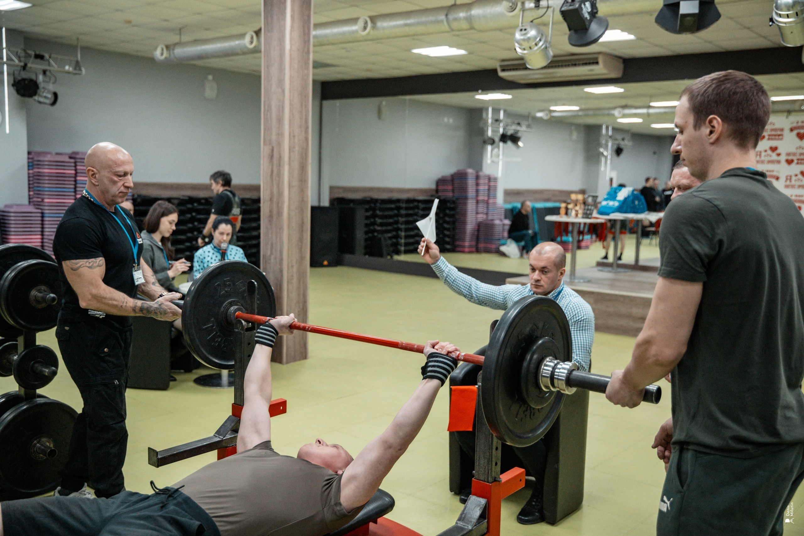 Турнир по жиму лёжа. Портретный фотограф Денис Милютин