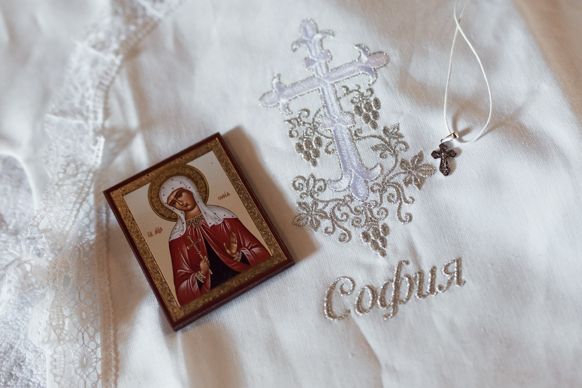 Крещение в Соборе Успения Пресвятой Богородицы на Крутицком подворье. Фотограф на Крещение, Венчание в Москве Ирина Шамина