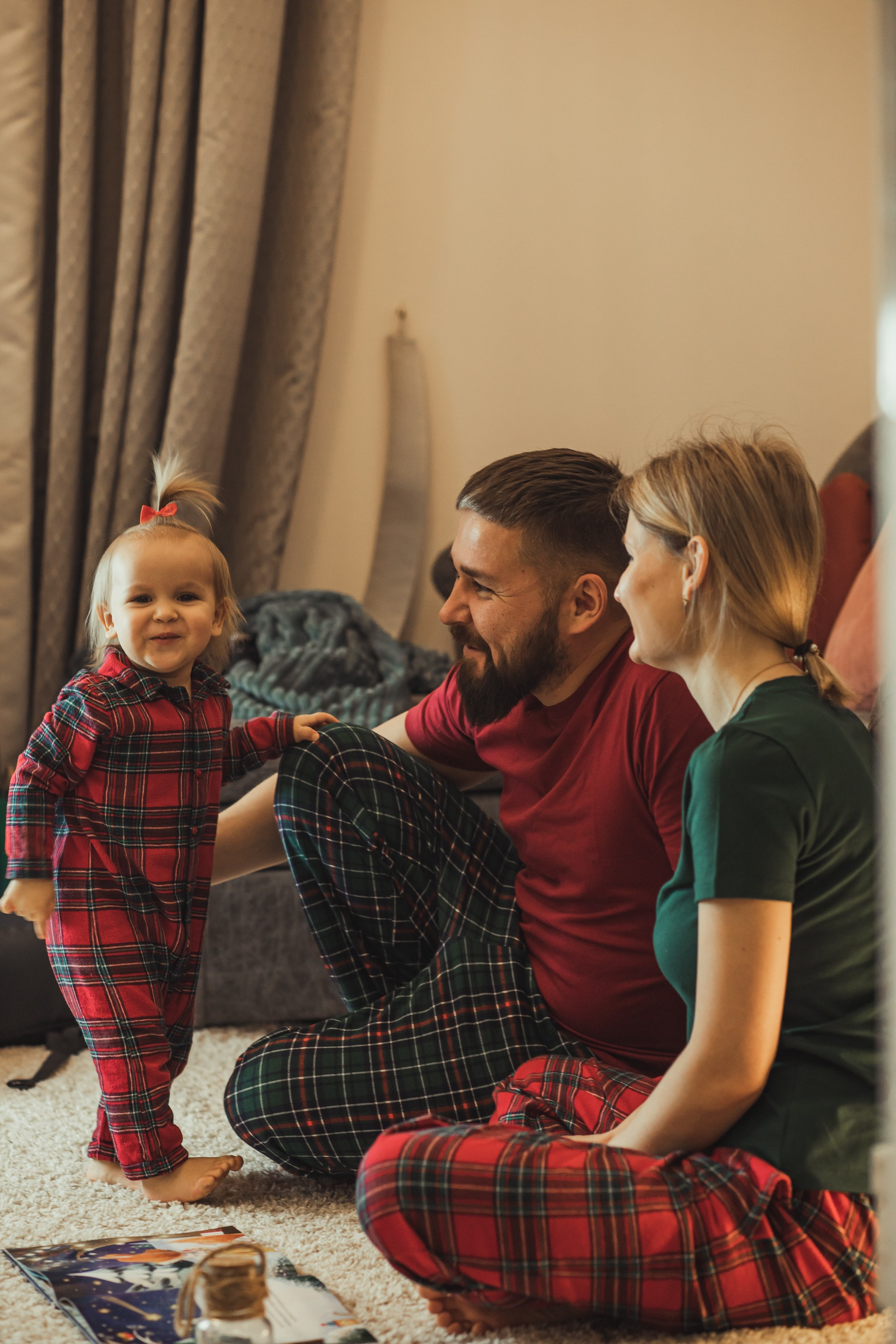 Марат, Светлана и Карина. Свадебный и семейный фотограф в Колпино и СПб Юлия Папанова