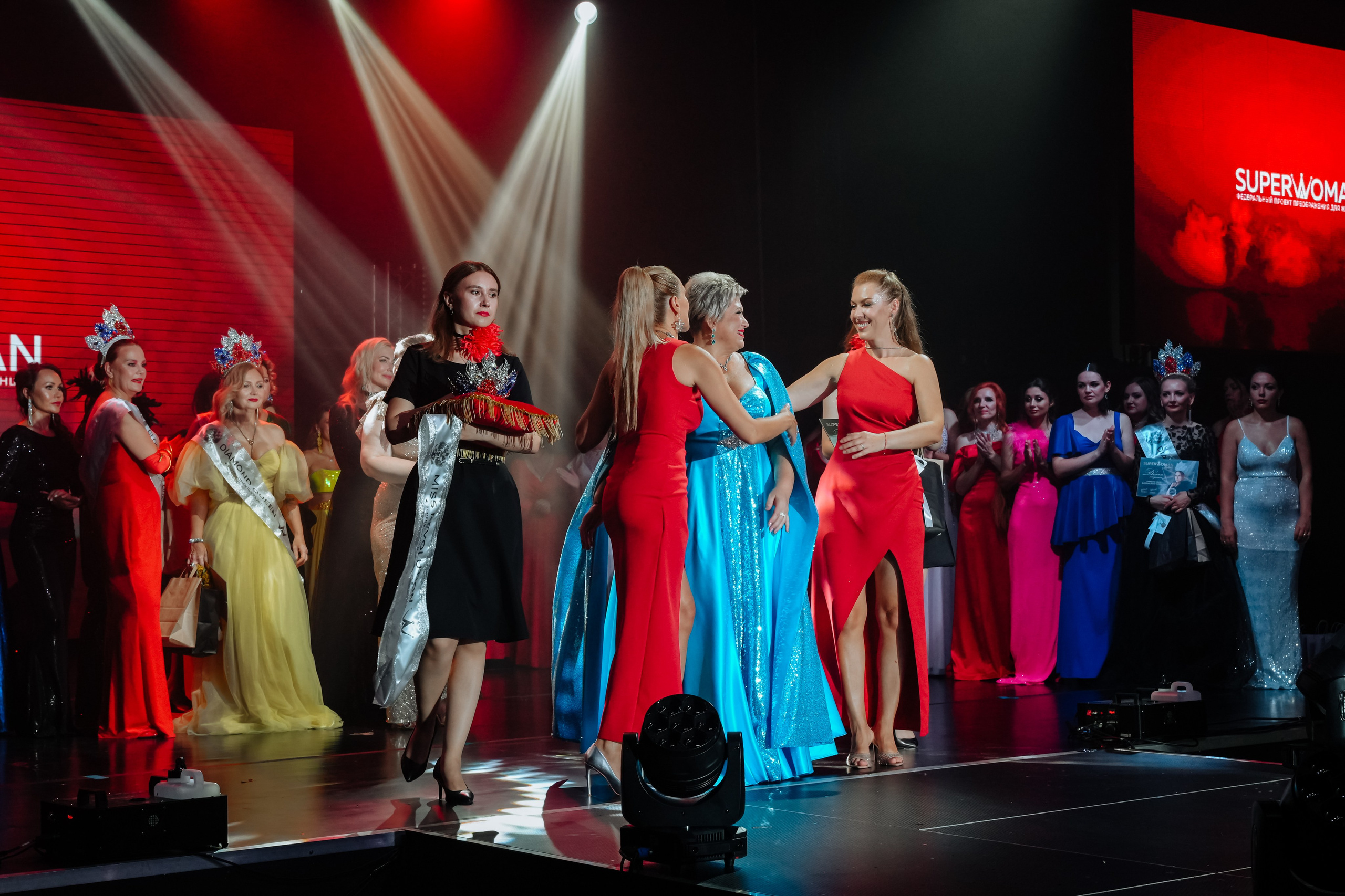 Финал SUPERWOMAN Russia 2.0. Портретный фотограф в Санкт-Петербурге Дмитриева Наталия