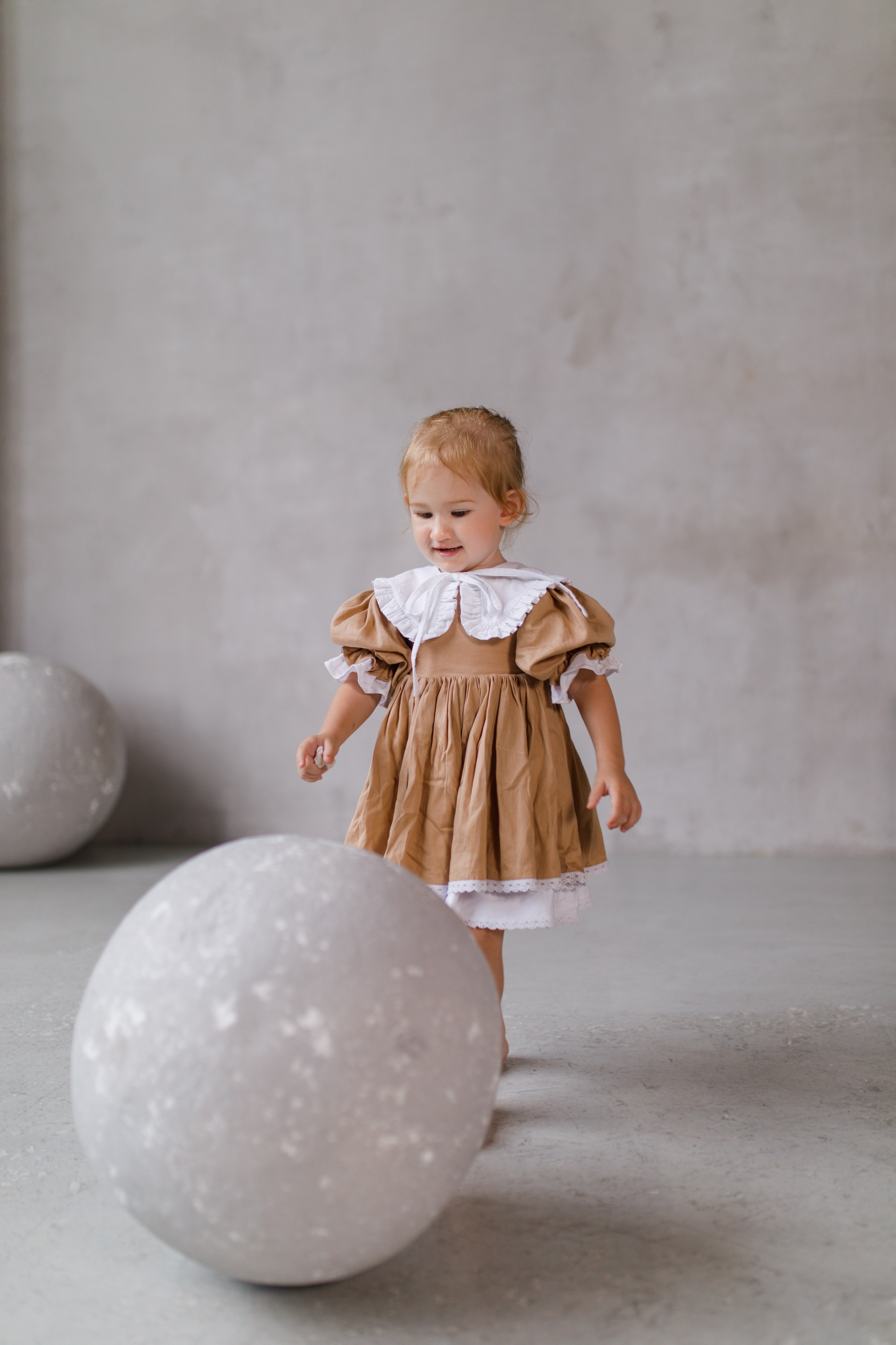 Семейная фотосессия в студии 2 года Валерии. Фотограф в Уфе Ирина Идрисова