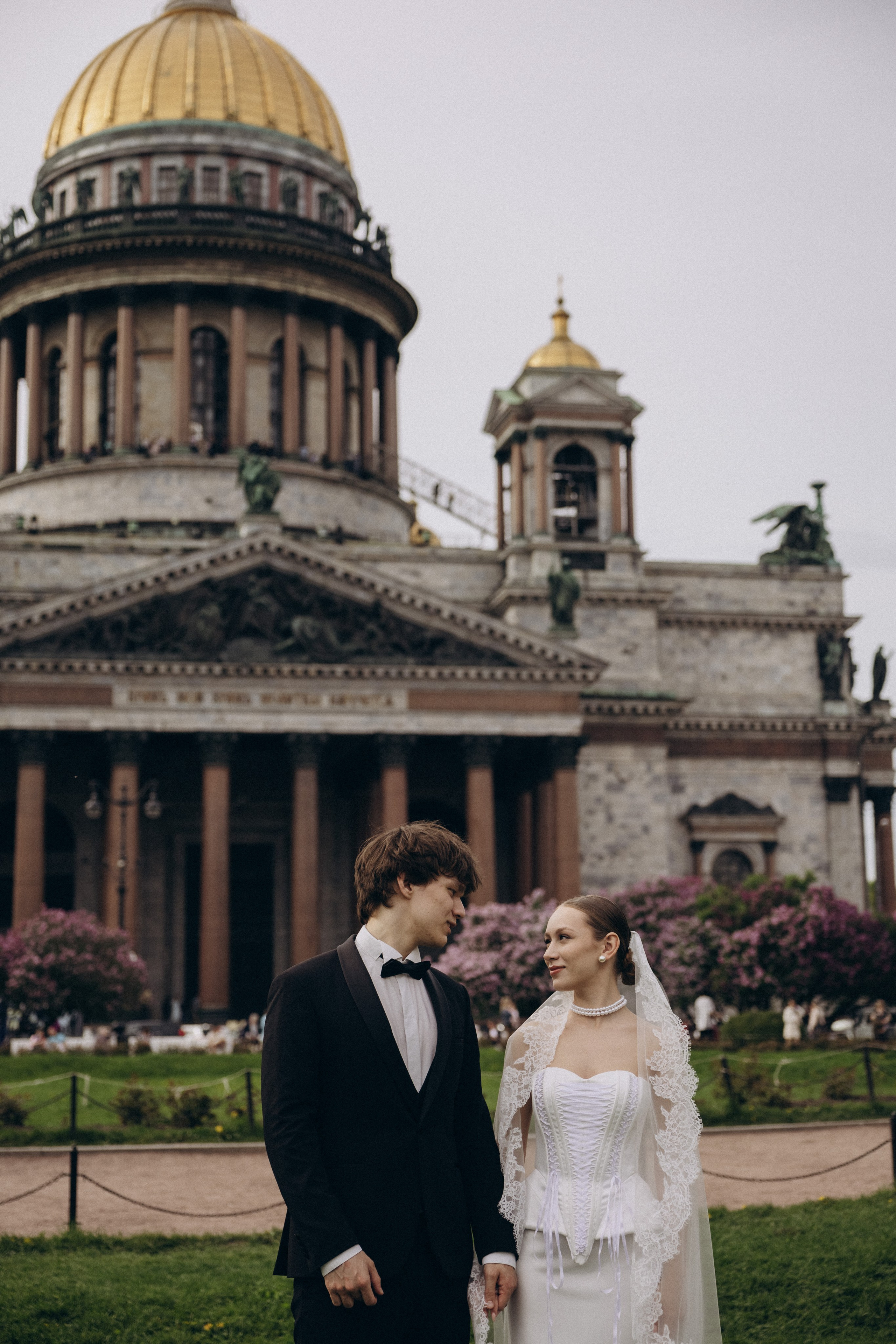 Свадебная прогулка в Санкт-Петербурге. Семейный и свадебный фотограф в Санкт-Петербурге Екатерина Васильева
