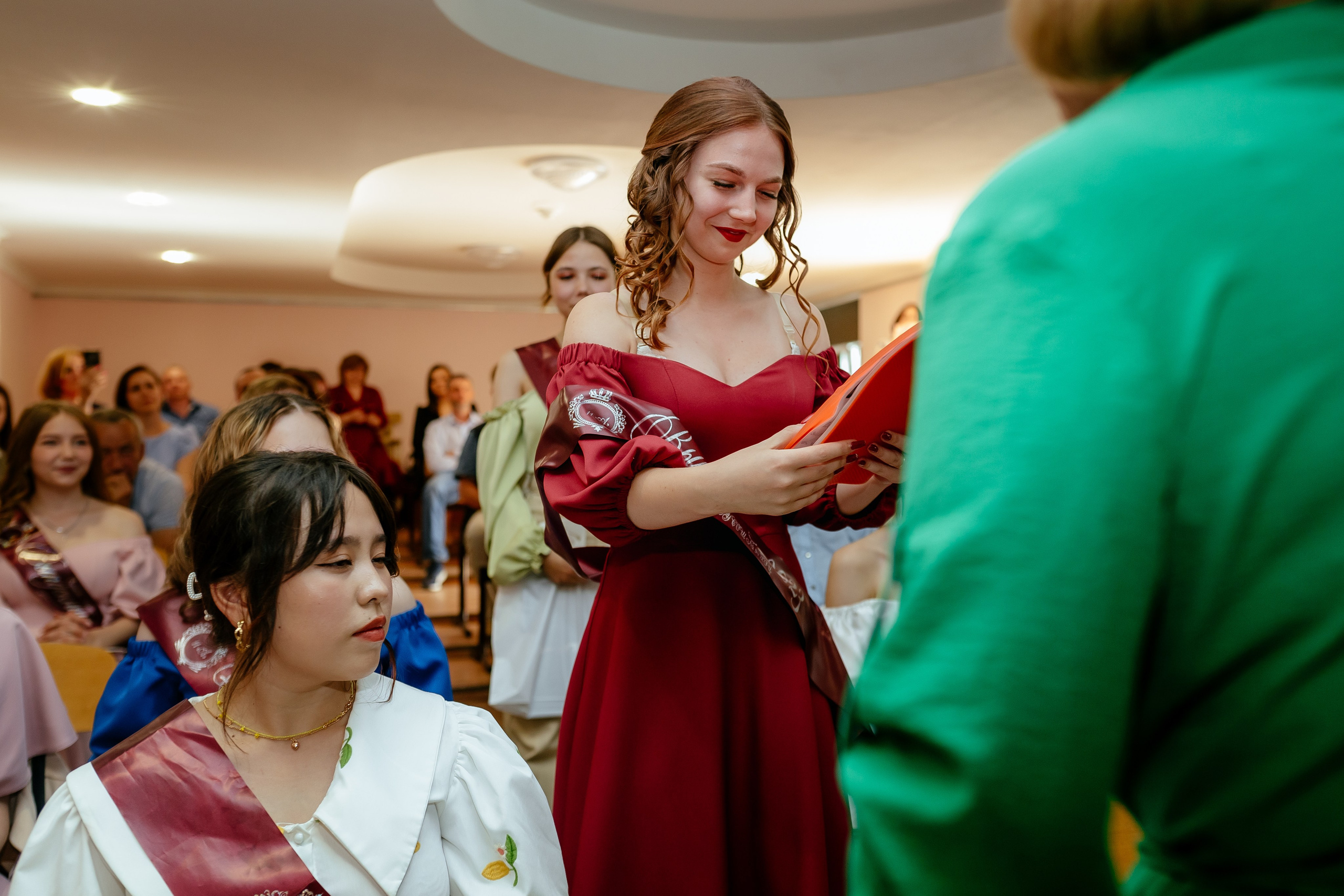 Вручение аттестатов. Семейный фотограф в Новосибирске Екатерина Сафронова