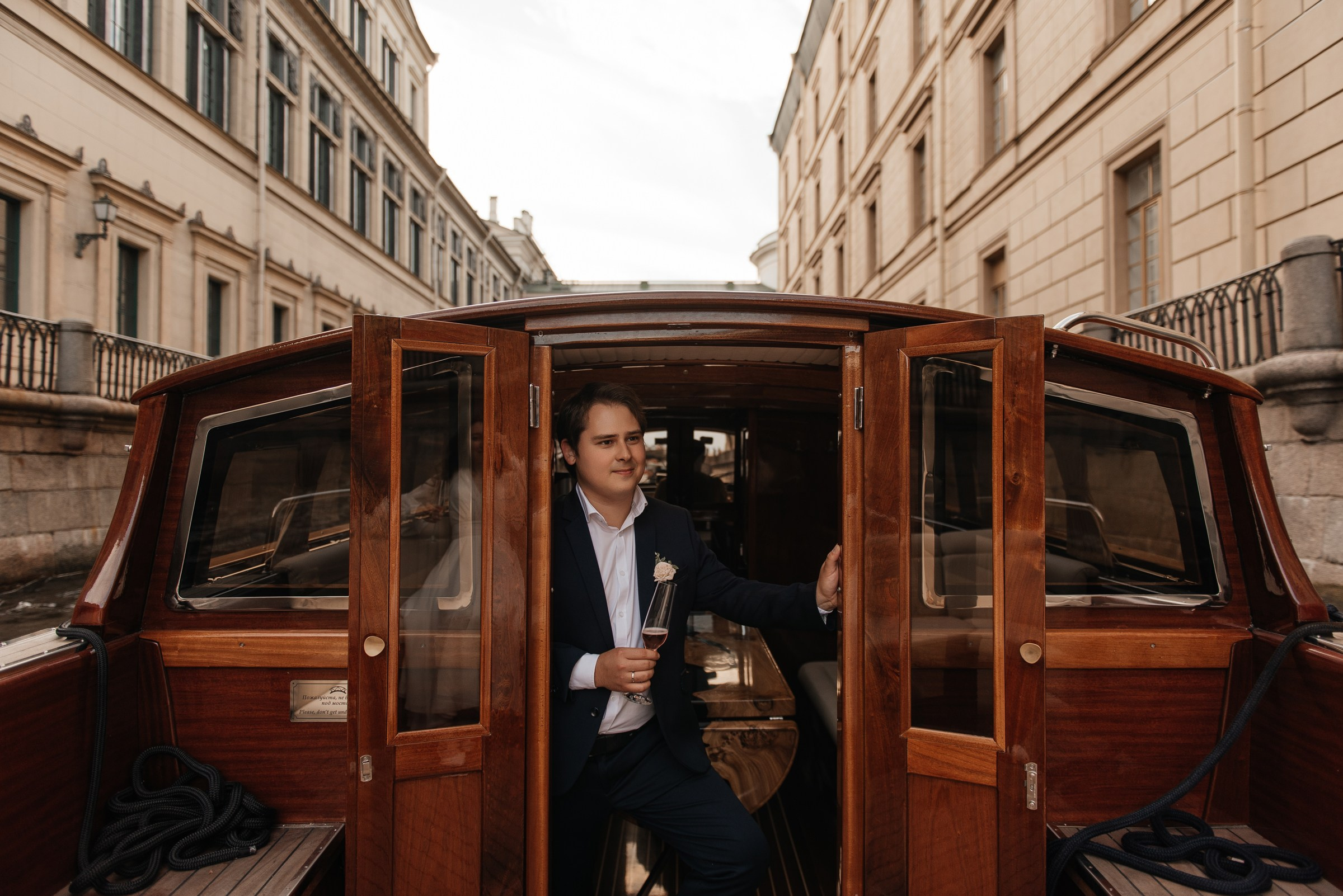 свадебная фотосессия на&nbsp;катере Venezia Nord