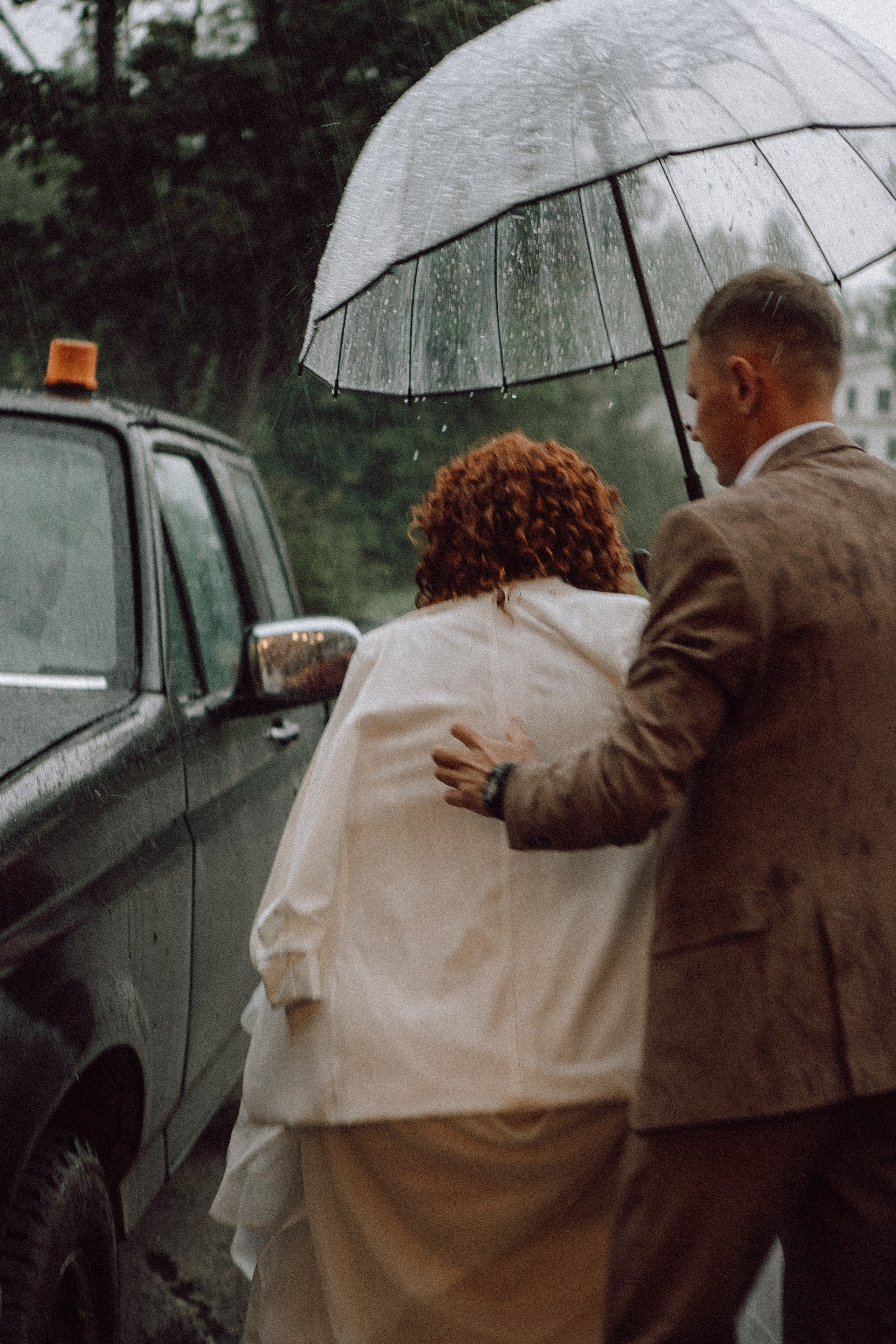 СВАДЕБНАЯ ФОТОСЕССИИЯ ПАРЫ В ГОРОДЕ ПРИОЗЕРСК В СОСНОВОМ ЛЕСУ И С ПИКАПОМ. Профессиональный фотограф, Санкт-Петербург — Виктория Богомолова