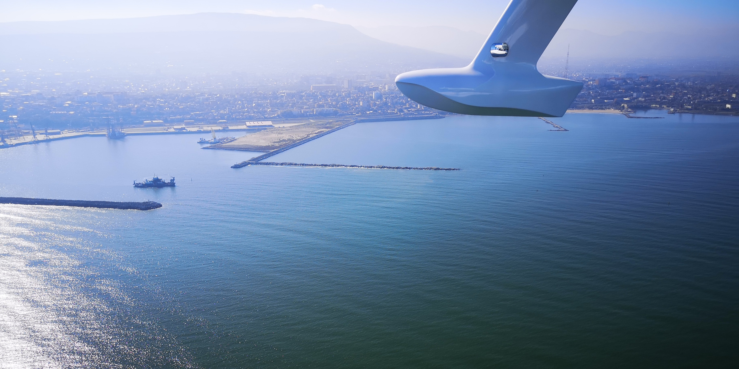 Каспийское море (наука на Ла-8) (2021 г.). Фотоальбом показывающий увлекательный мир авиации и мир медведей Андрея Иванова