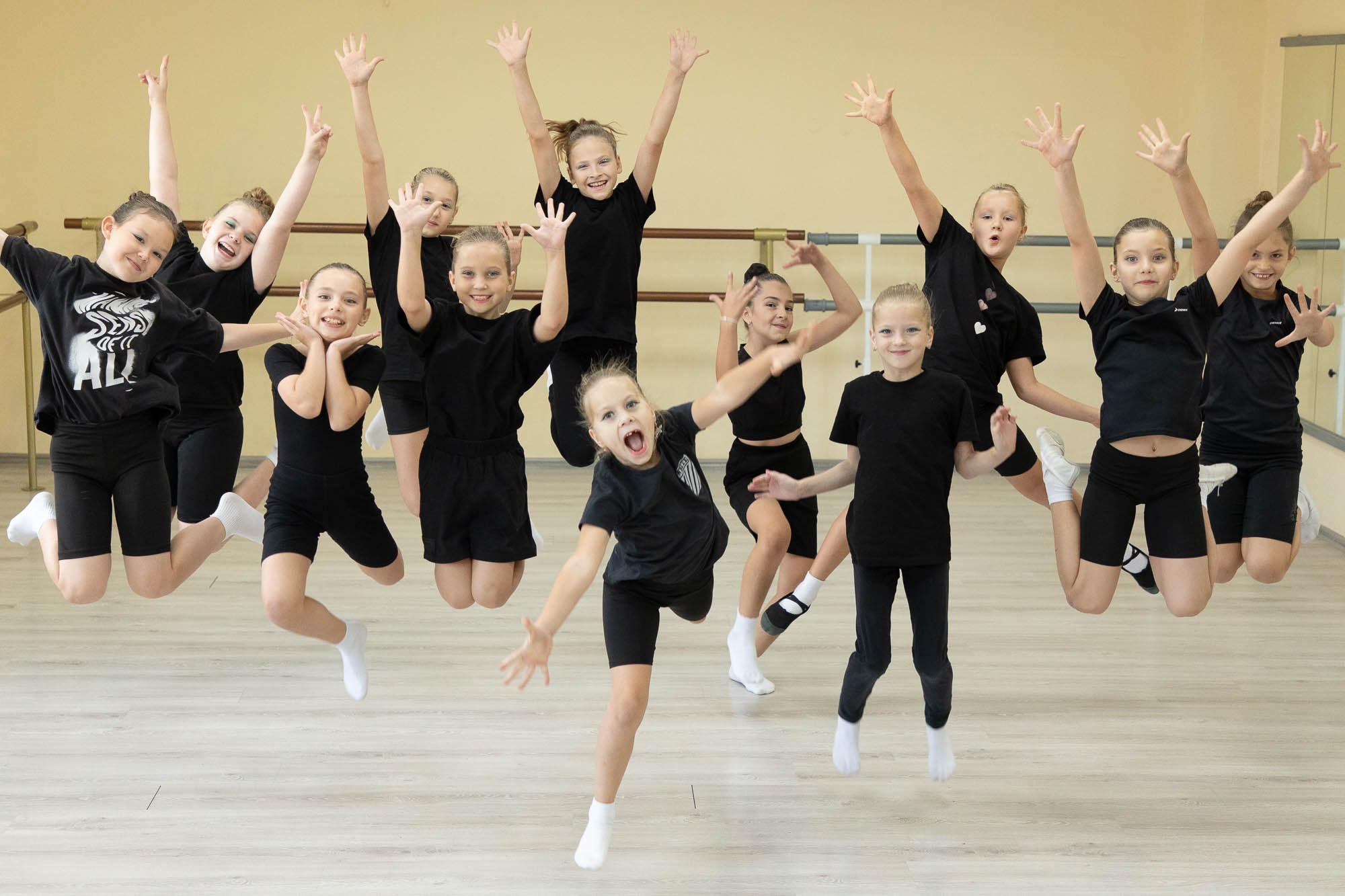 Образцовый Художественный Хореографический Коллектив «Ритм» ДК пос. Афипский. Сценический и портретный фотограф Галина Макарова