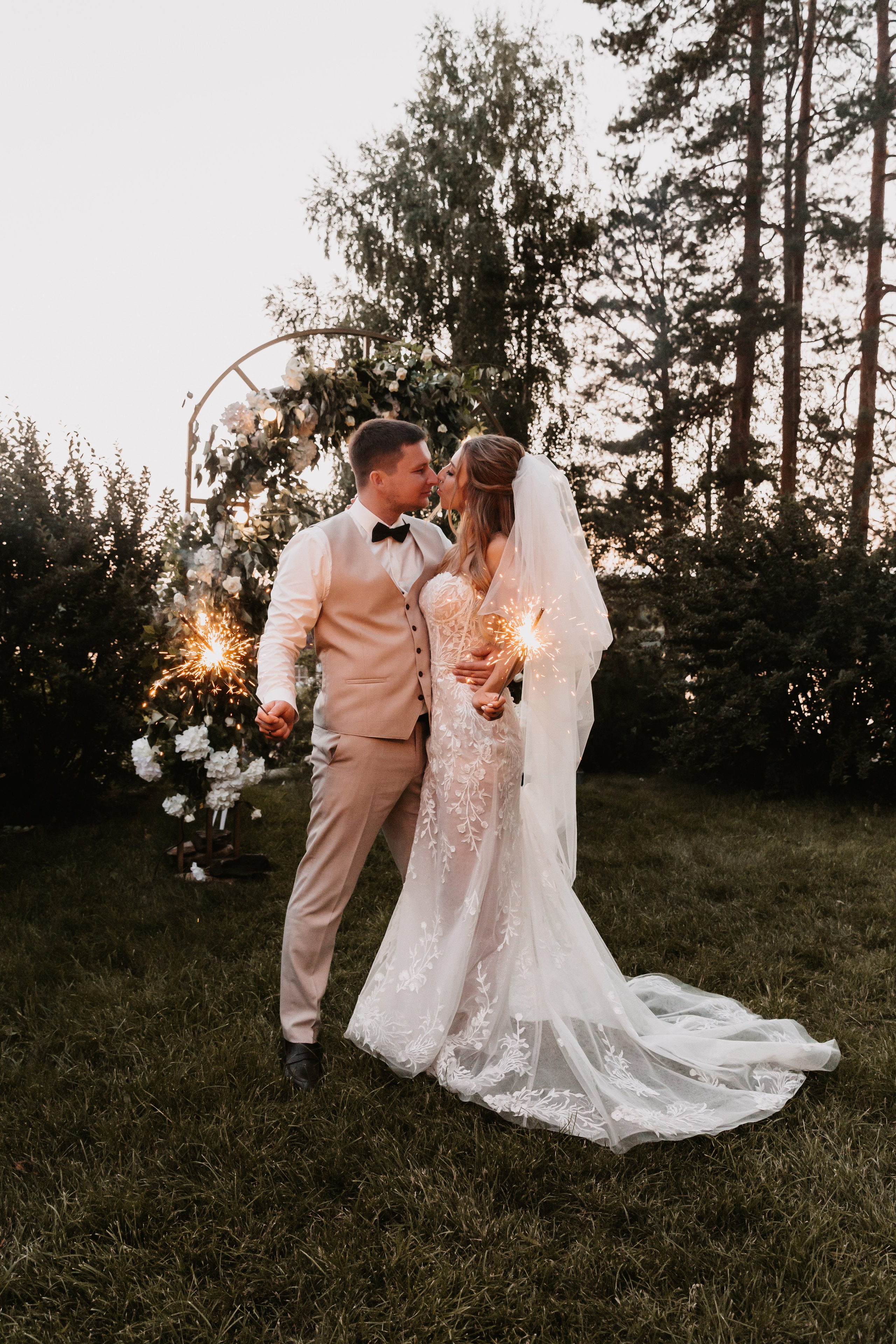 MORE WEDDING PHOTOS. Главная