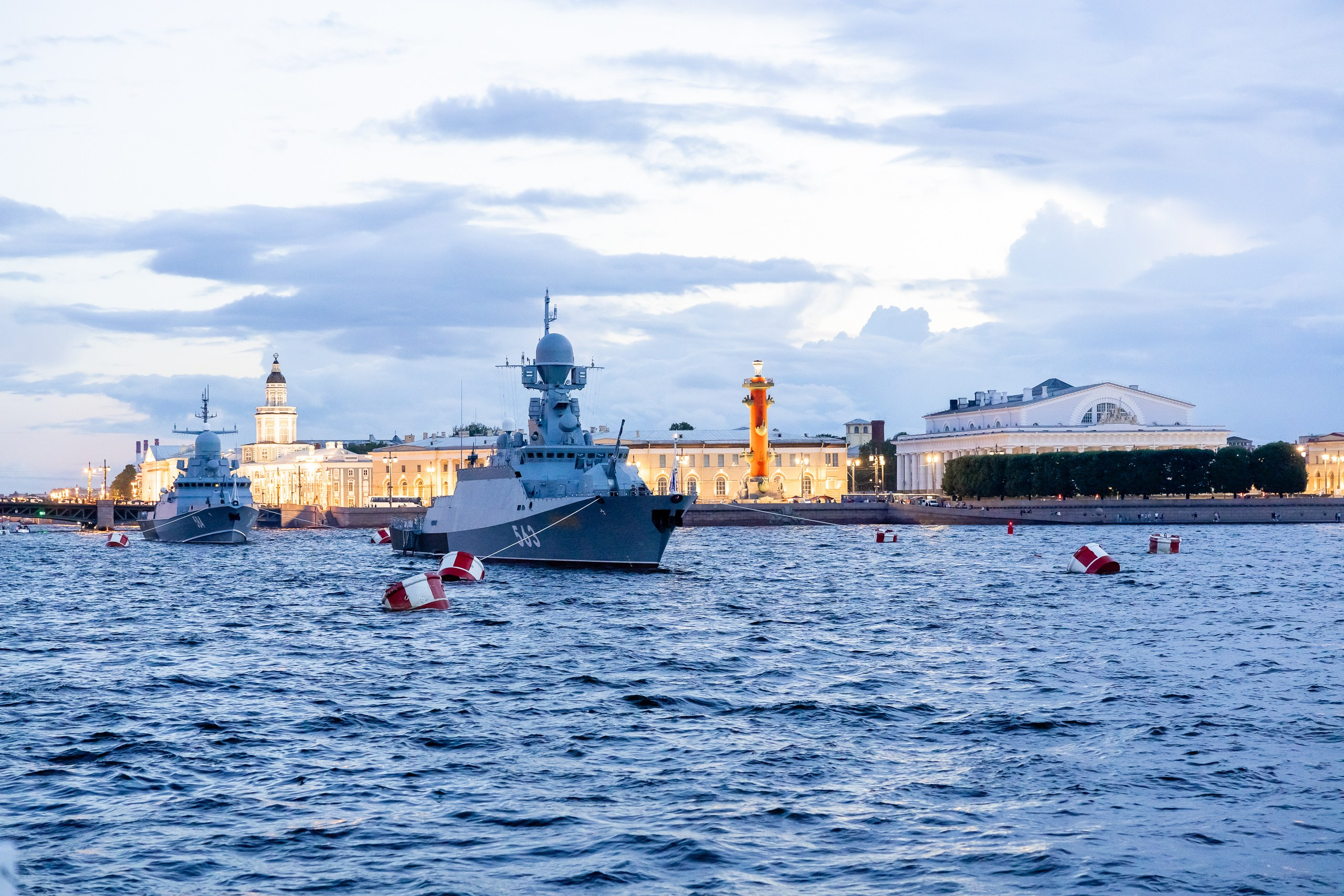Экскурсия на двухпалубном теплоходе по Неве. Фотограф в Санкт-Петербурге — Сергей Петров