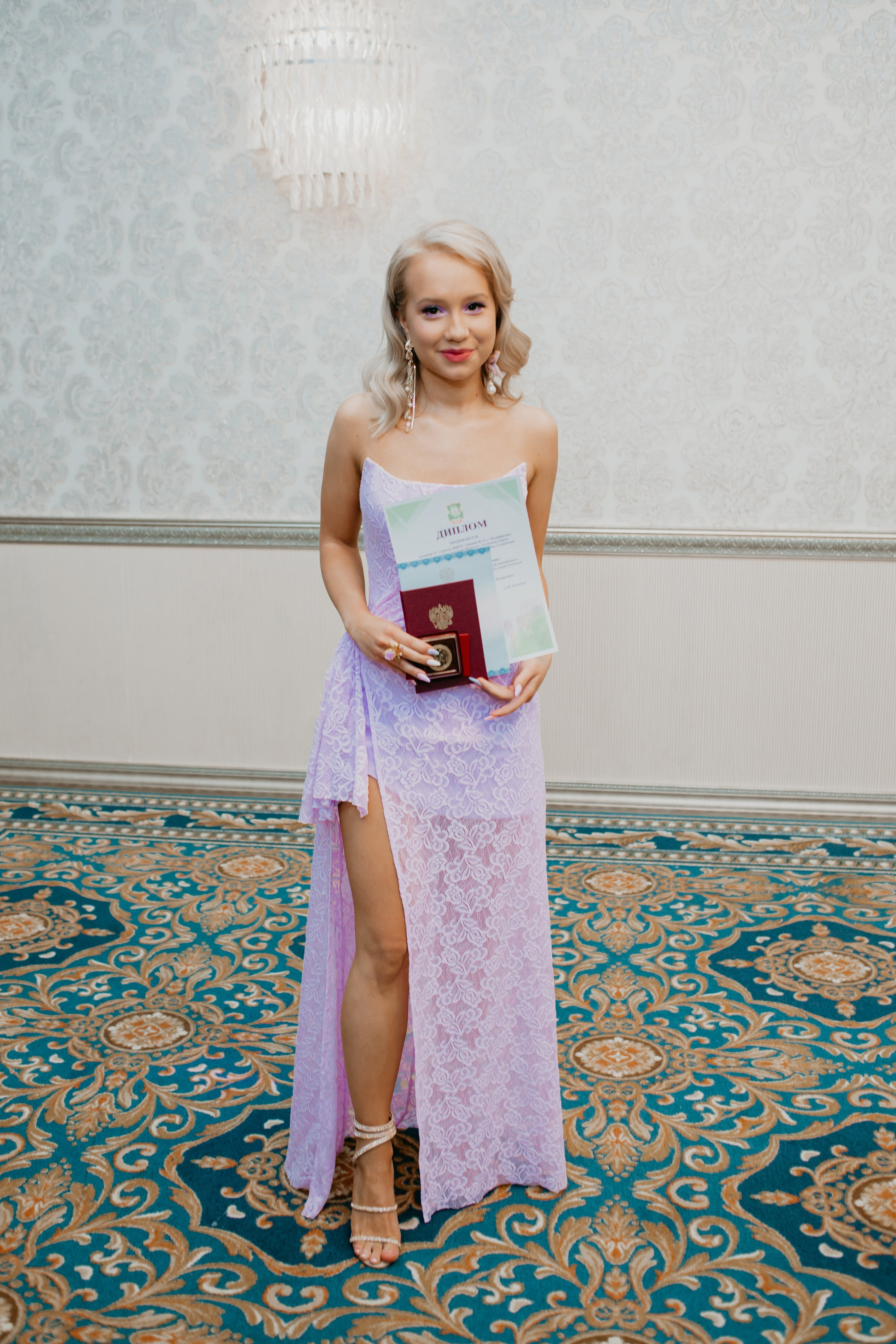 Выпускной. 11 лицей. Фотограф в Челябинске Ополихина Анна