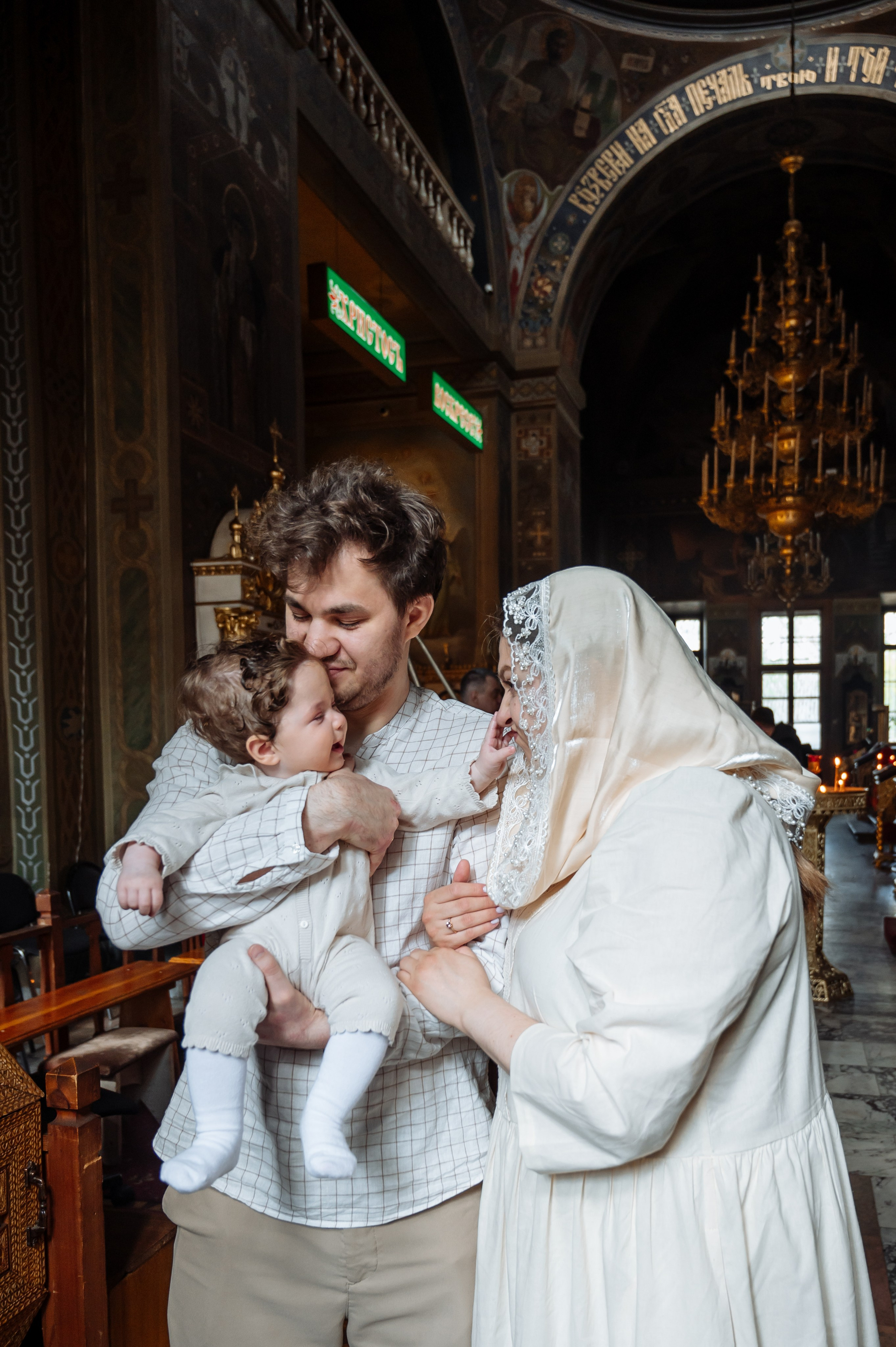 Фотосъёмка крещения. Анастасия Петрович фотограф, фотокорреспондент в Москве и Санкт-Петербурге. Фотосъёмка репортажа, мероприятия, корпоративная съёмка, контент