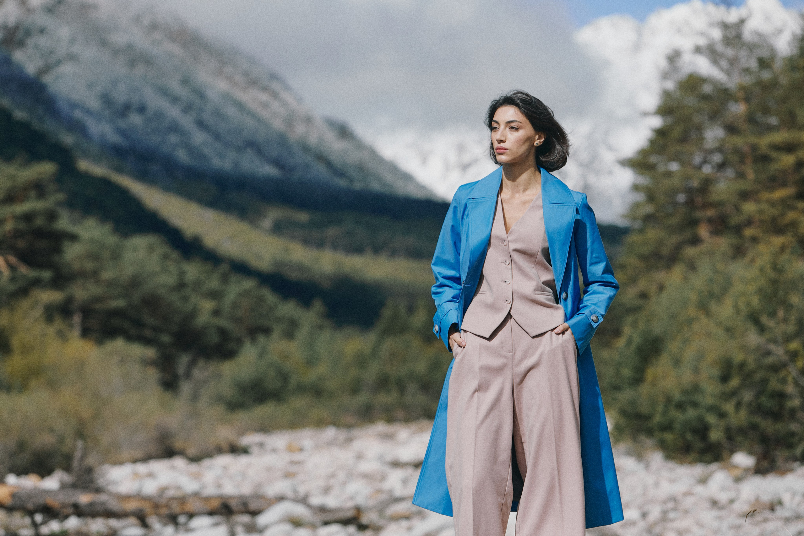 Съемка для бренда в горах. Фотограф Продюсер в горах КБР / Москва  Нальчик Горы