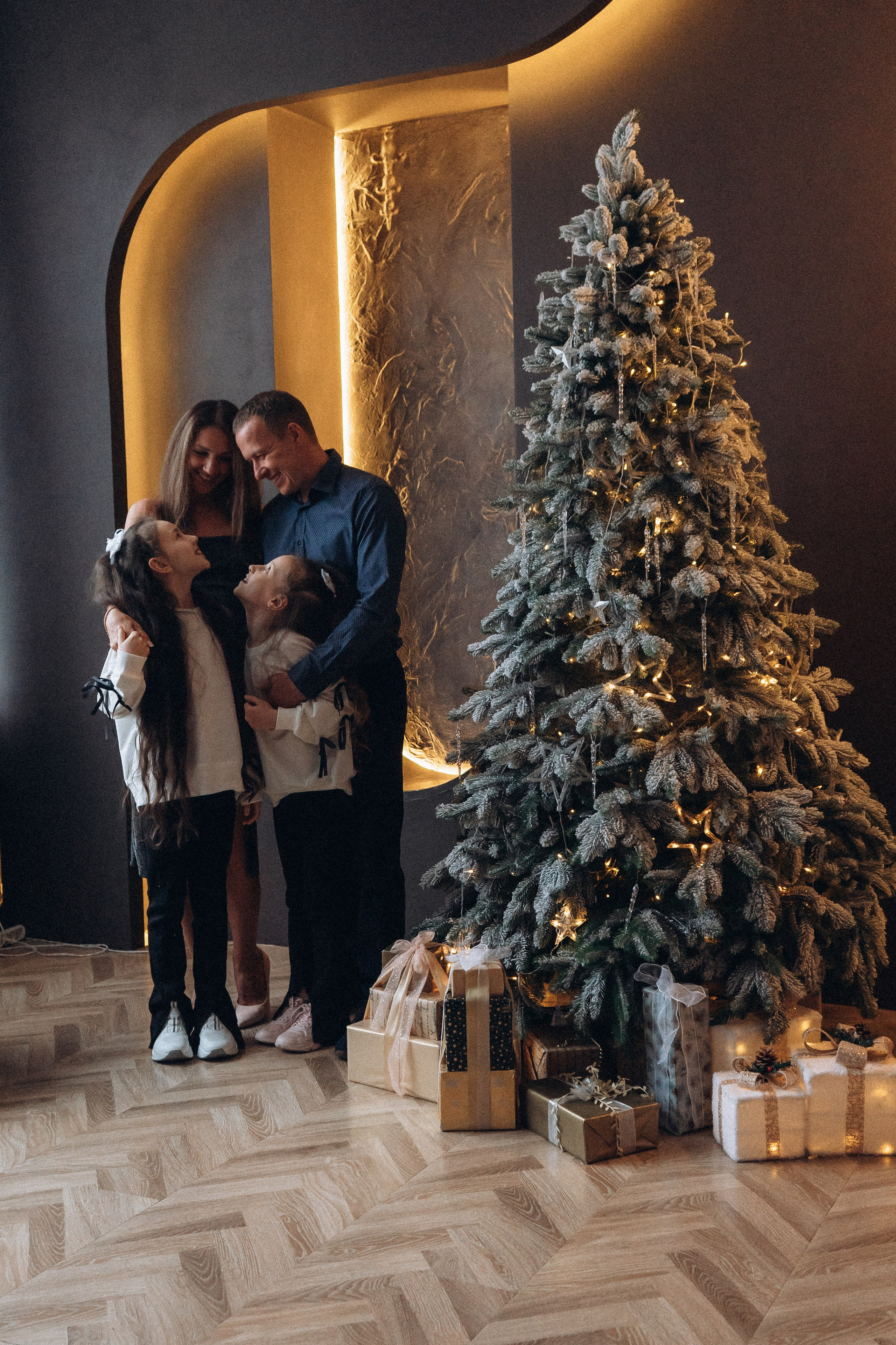 Семейная съемка в студии. Фотограф Екатеринбург Кокшарова Александра