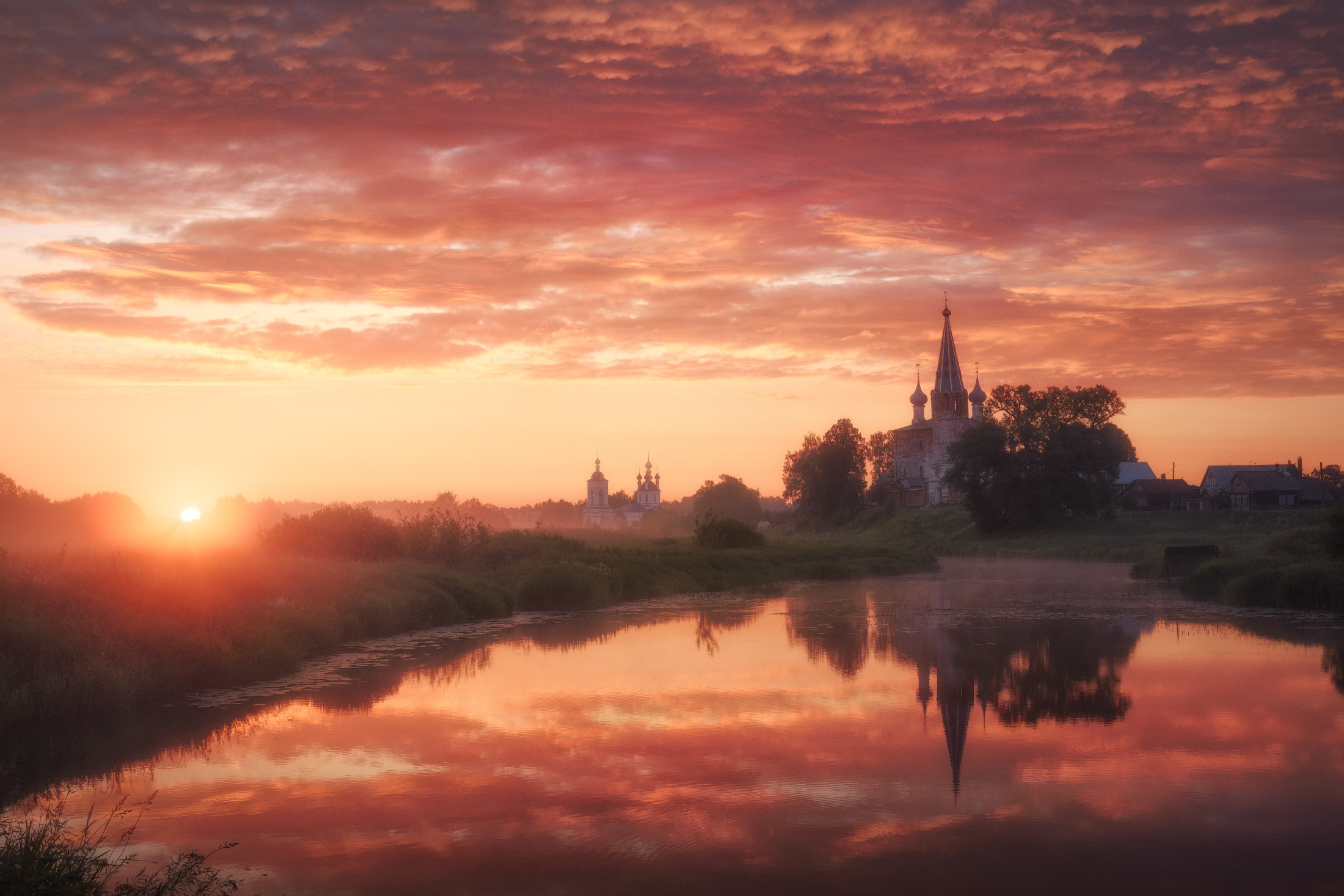 Рассветный багрянец. Дунилово. Автор фото Алена Рубан