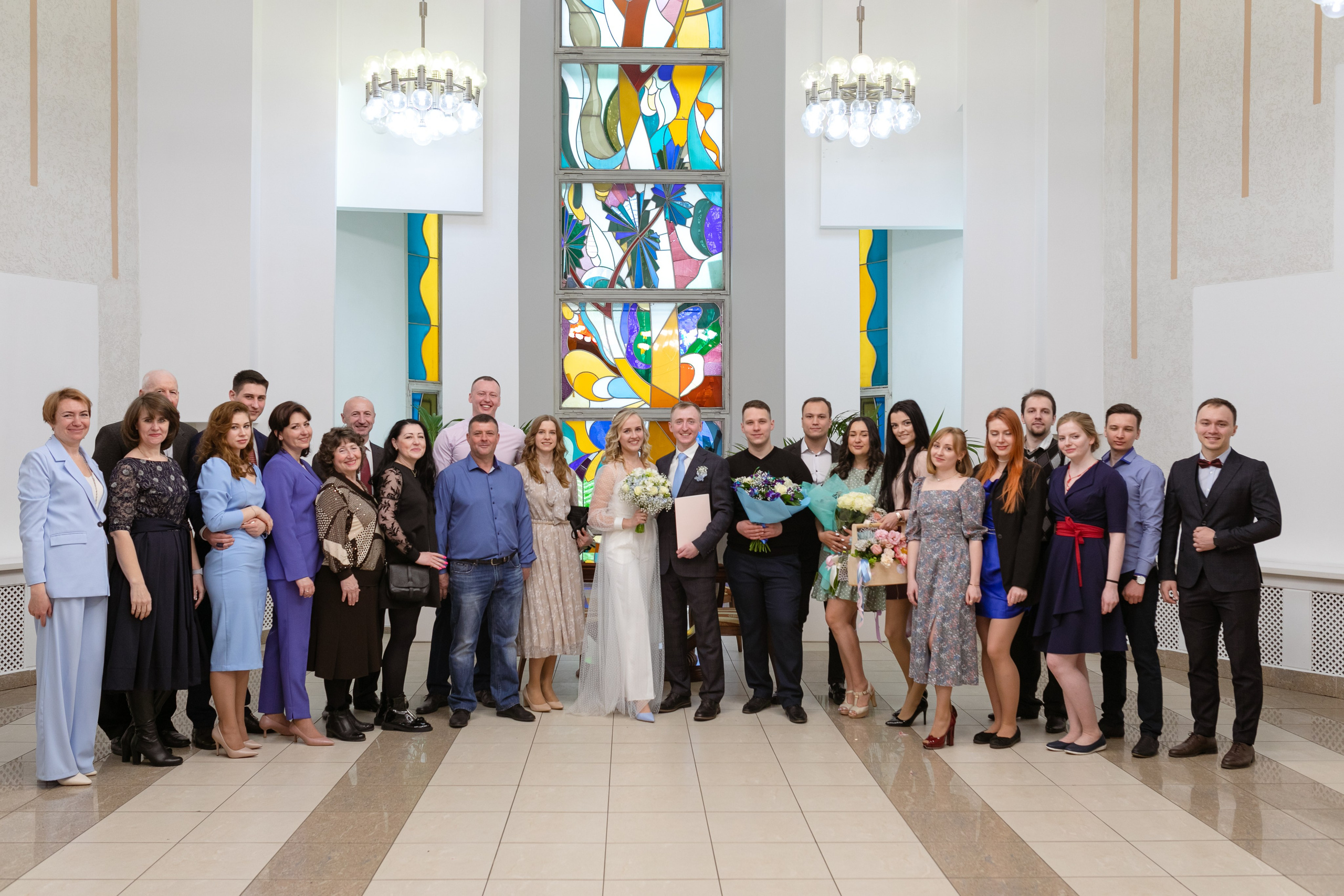 Общая фотография гостей в ЗАГСе проспекта Вернадского