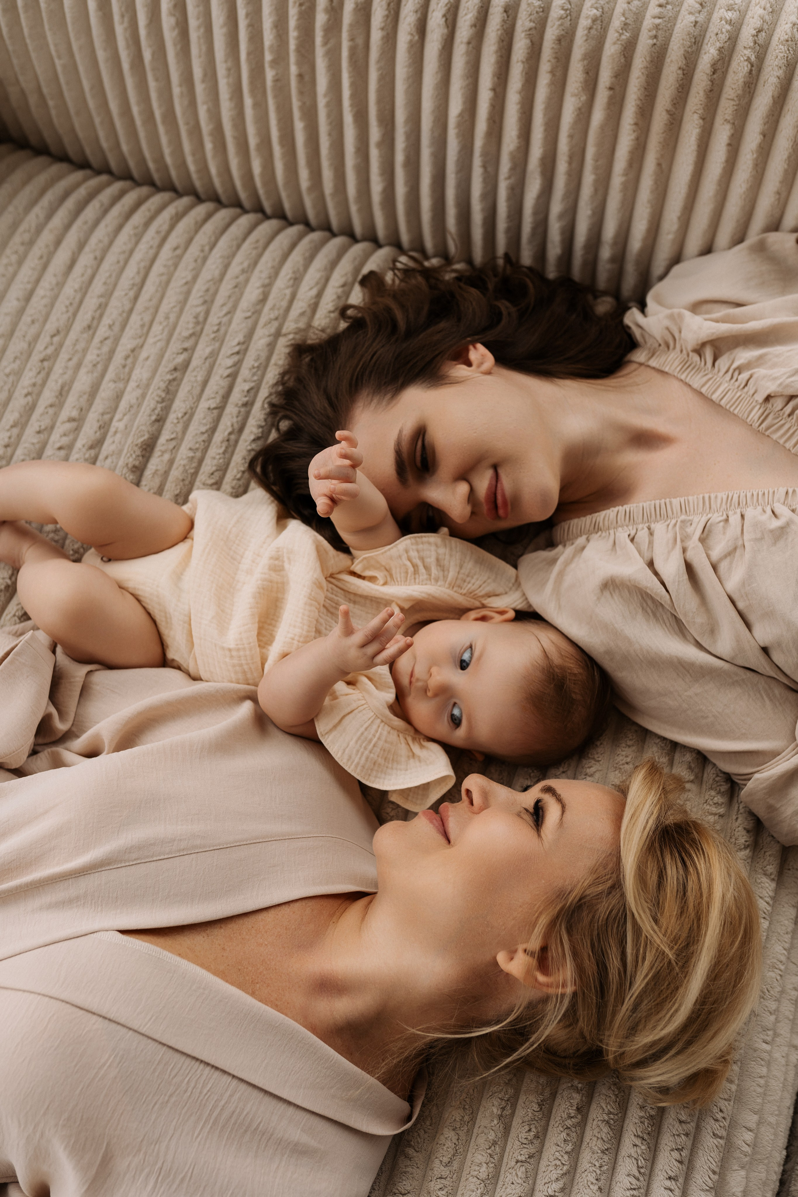 Семейная фотосессия в студии в Москве, семейный фотограф Анна Полушина. Свадебный фотограф в Москве Анна Полушина