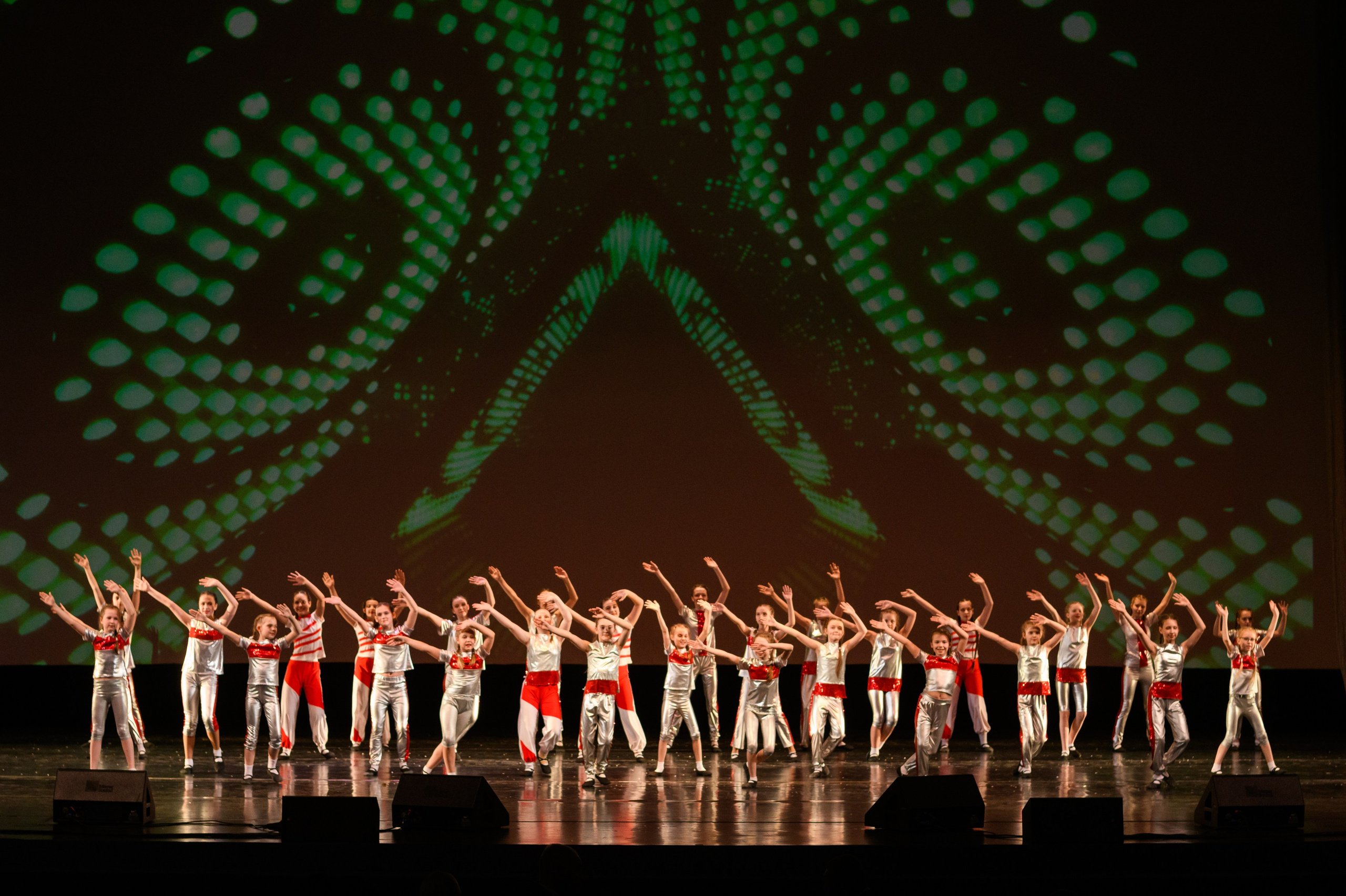 23 апреля, часть 2, БКЗ Октябрьский, г. Санкт-Петербург. Золотое яблочко