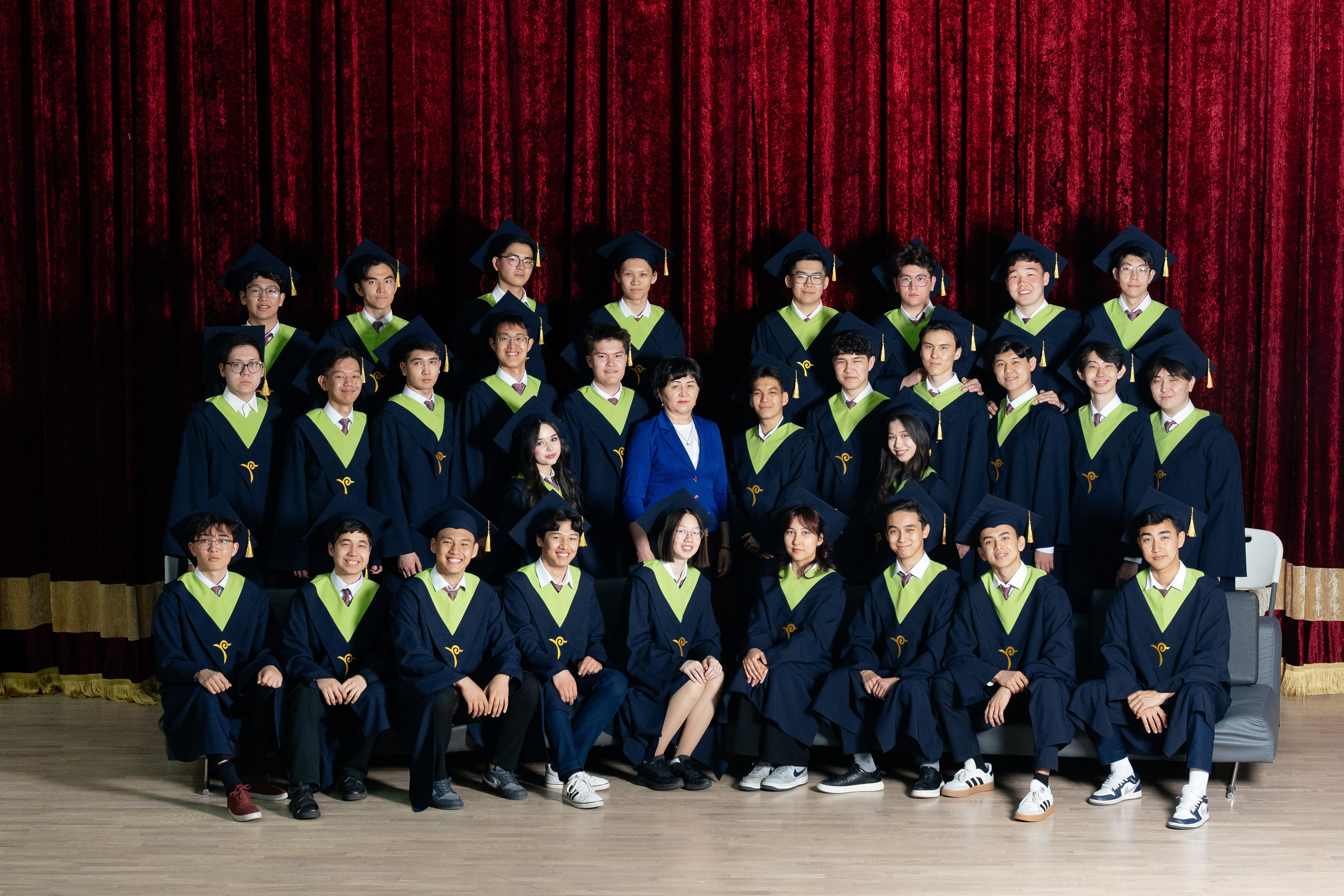 Общие кадры в школе. Выпускные альбомы в Нур-Султане (Астана) и по всему Казахстану