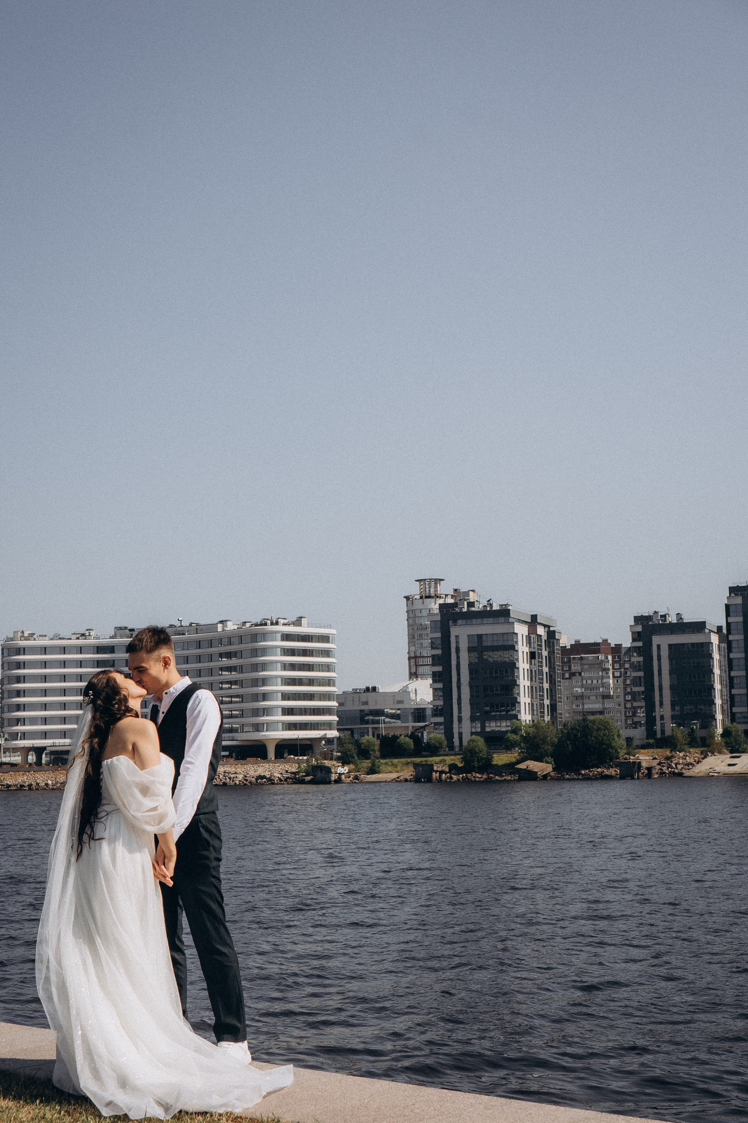 СВАДЕБНАЯ СЬЕМК В ПАРКЕ 300-ЛЕТИЯ. Профессиональный фотограф, Санкт-Петербург — Виктория Богомолова