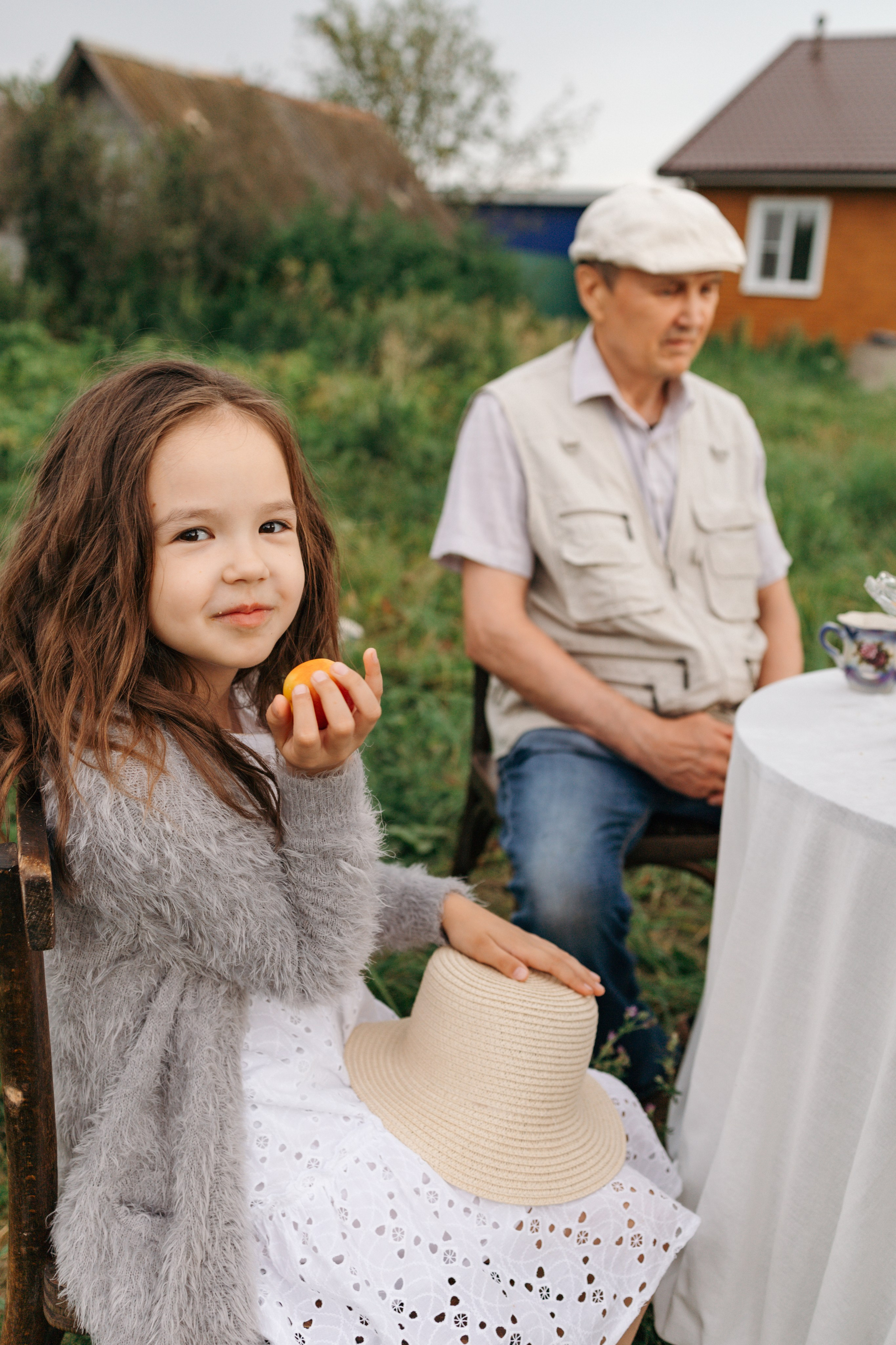 Чаепитие под тучками. Ваш фотограф