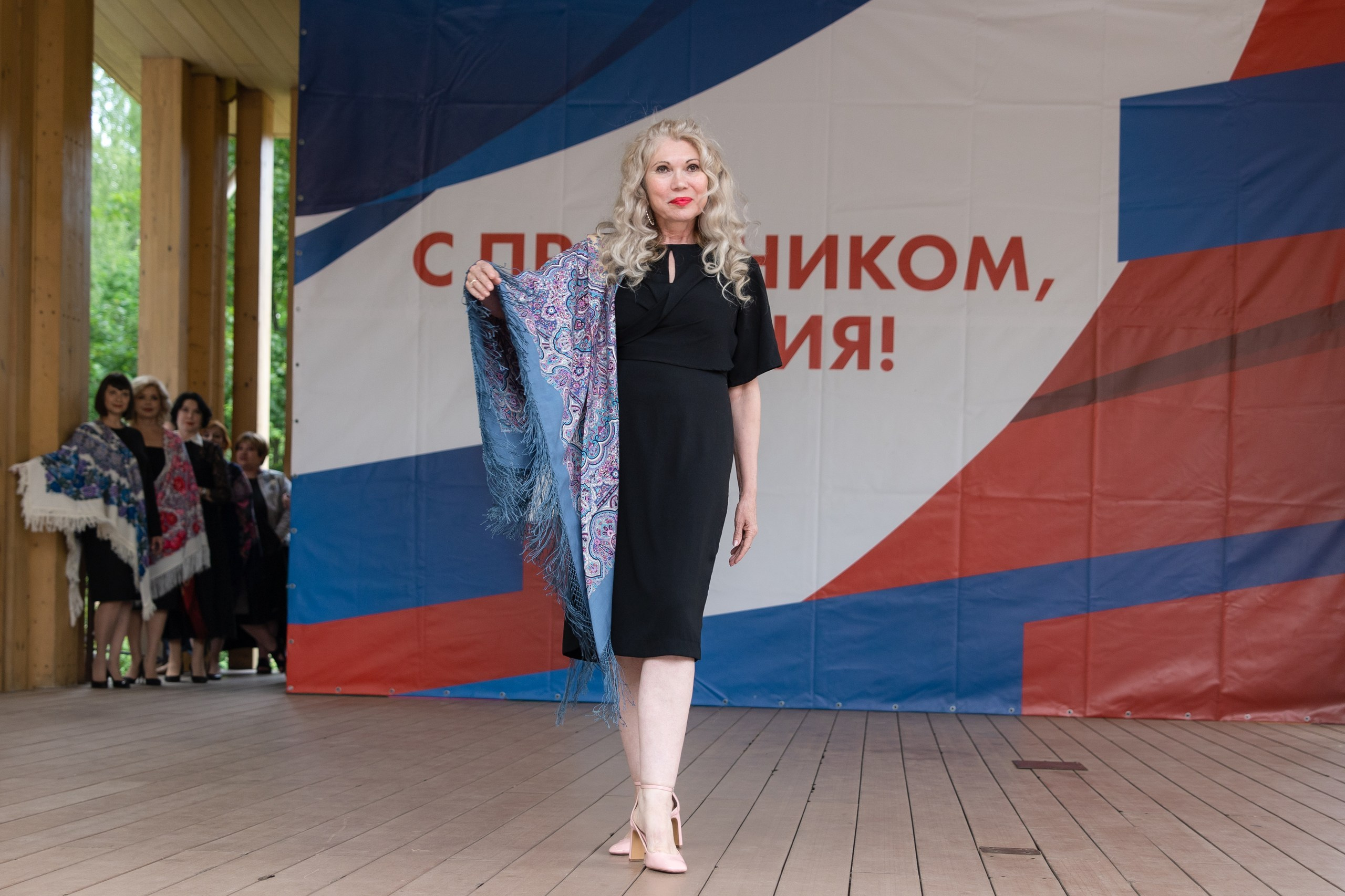 Показ в честь Дня России. Коллекционер и искусствовед Олеся Ястребова