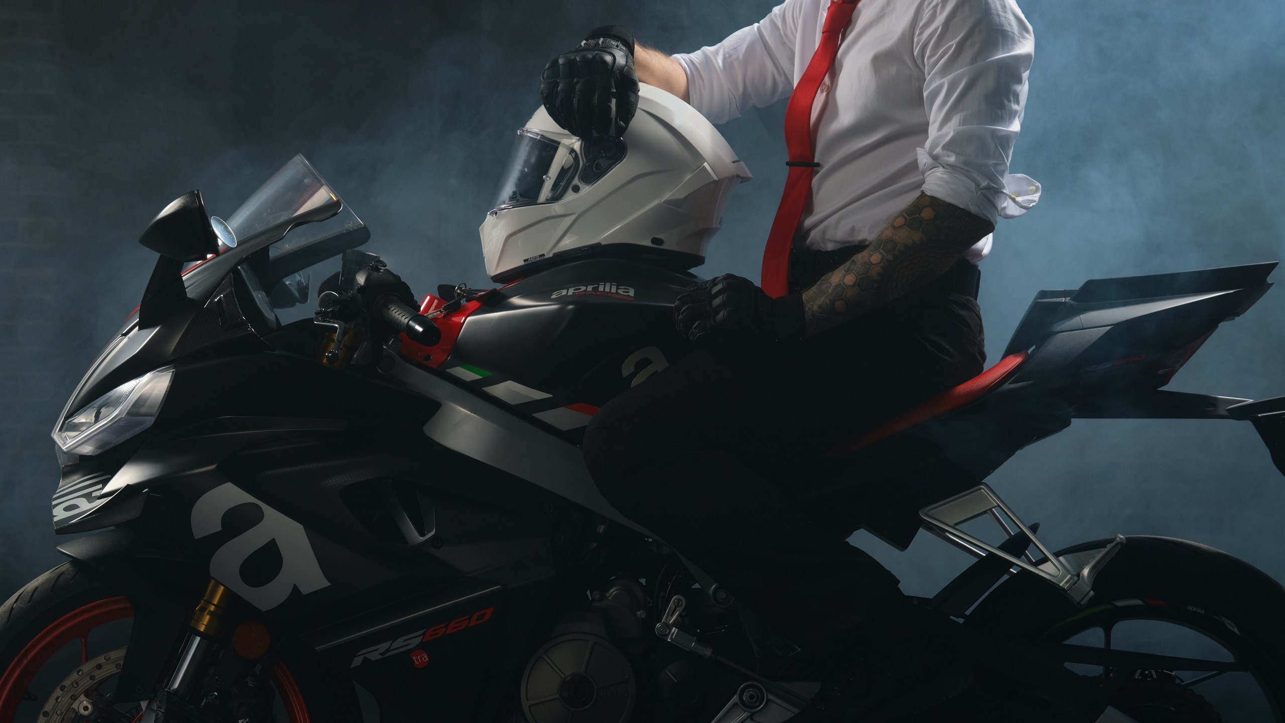 Фотосъемка для мотоблогера Сергея Кузнецова. Профессиональный фотограф в Москве — Максим Дьяконов